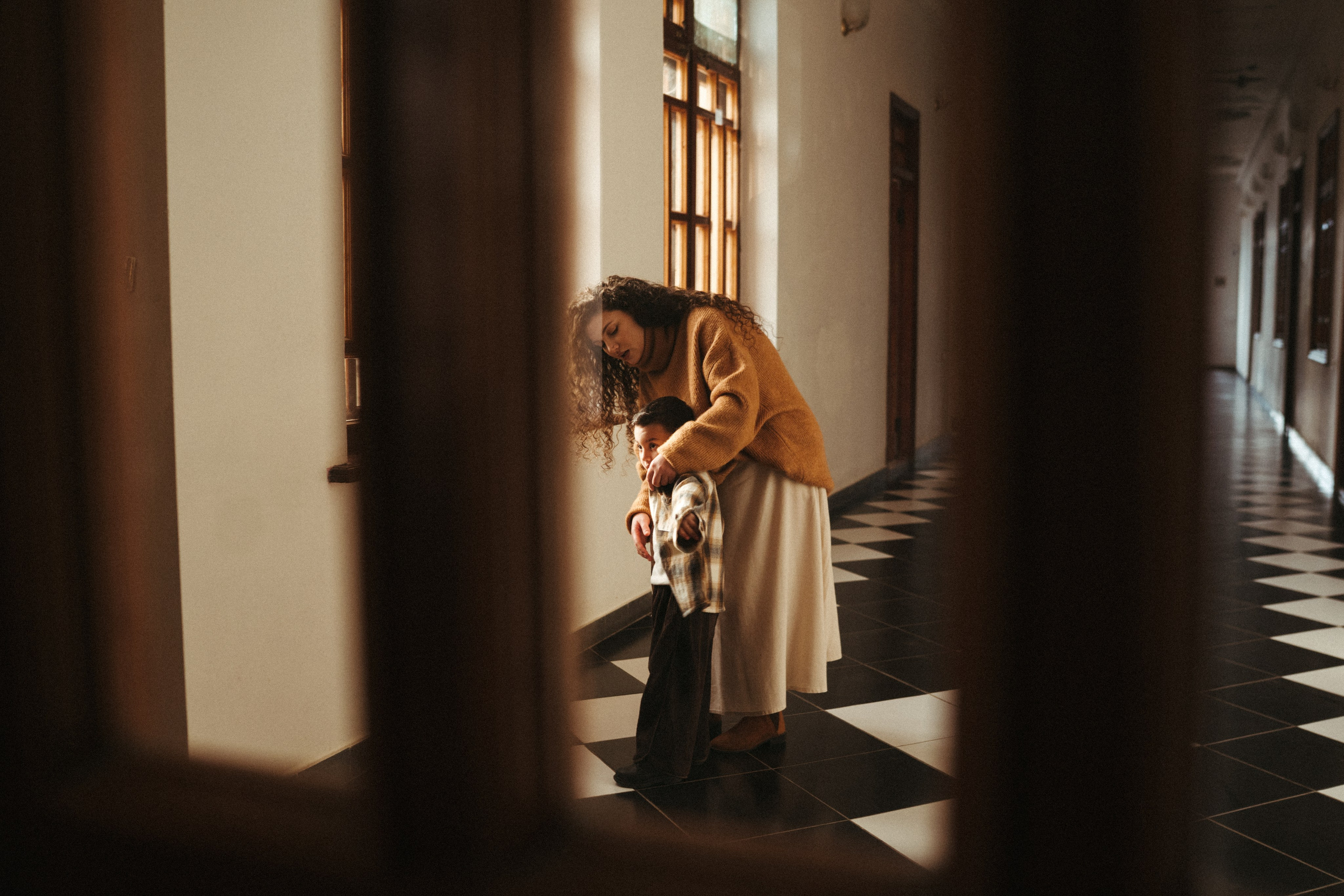 Lika and Anar. Family photographer in Saudi Arabia