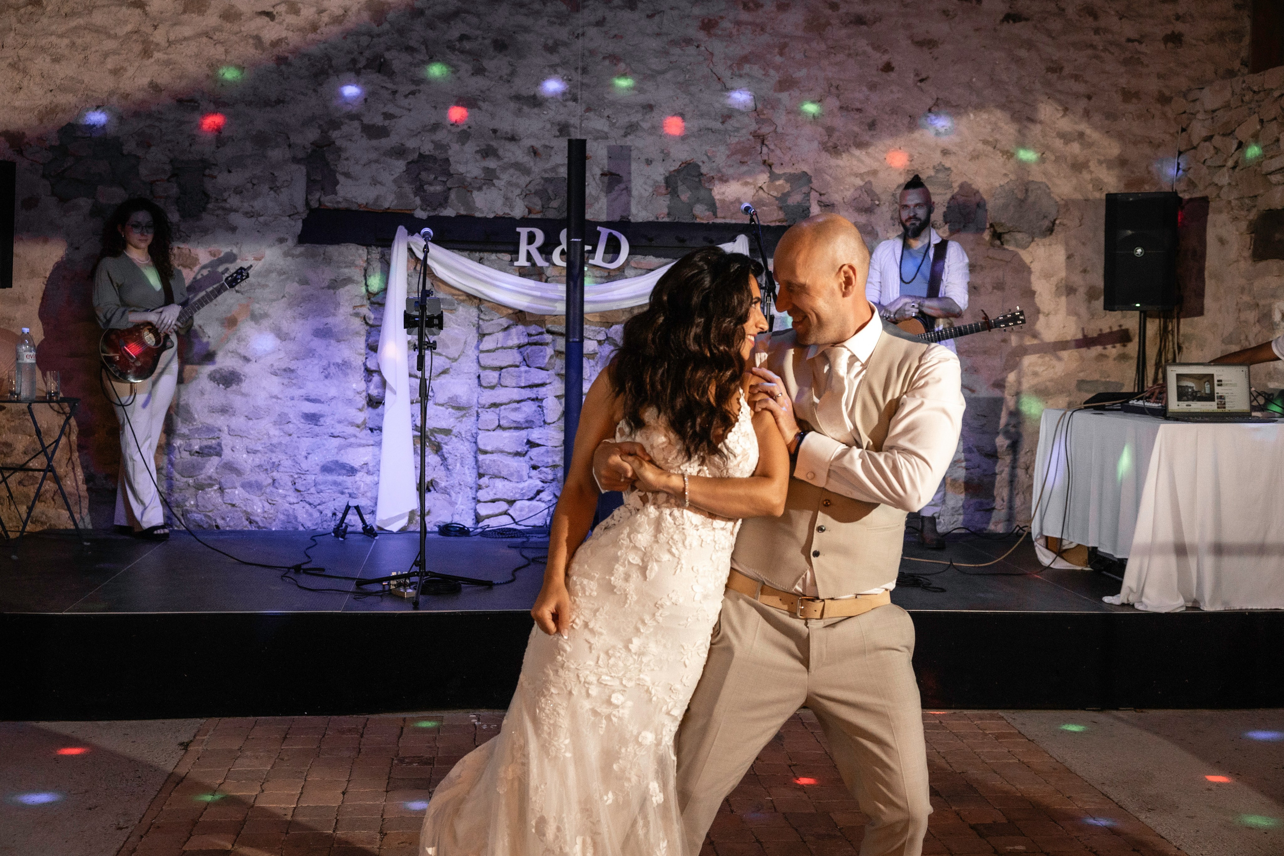 Roxane & Denis. Wedding at Abbaye du Palais, Thauron, France. June 29, 2024. Евгения Смирнова — Ваш фотограф в Тулузе и на юго-западе Франции