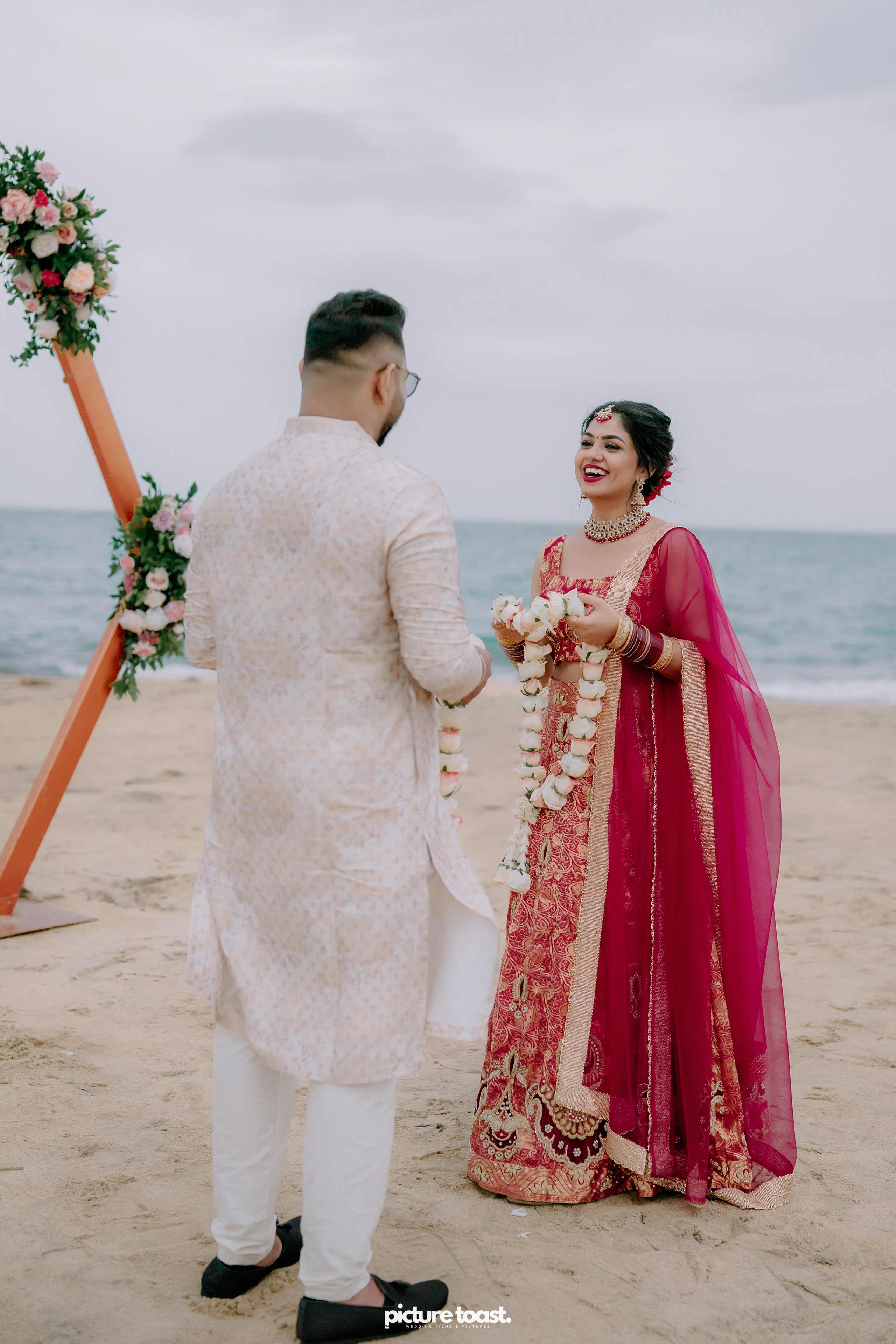 Beach Wedding! Ft. Malavika & Vishnu. Fine art Wedding Photographers in India & Canada