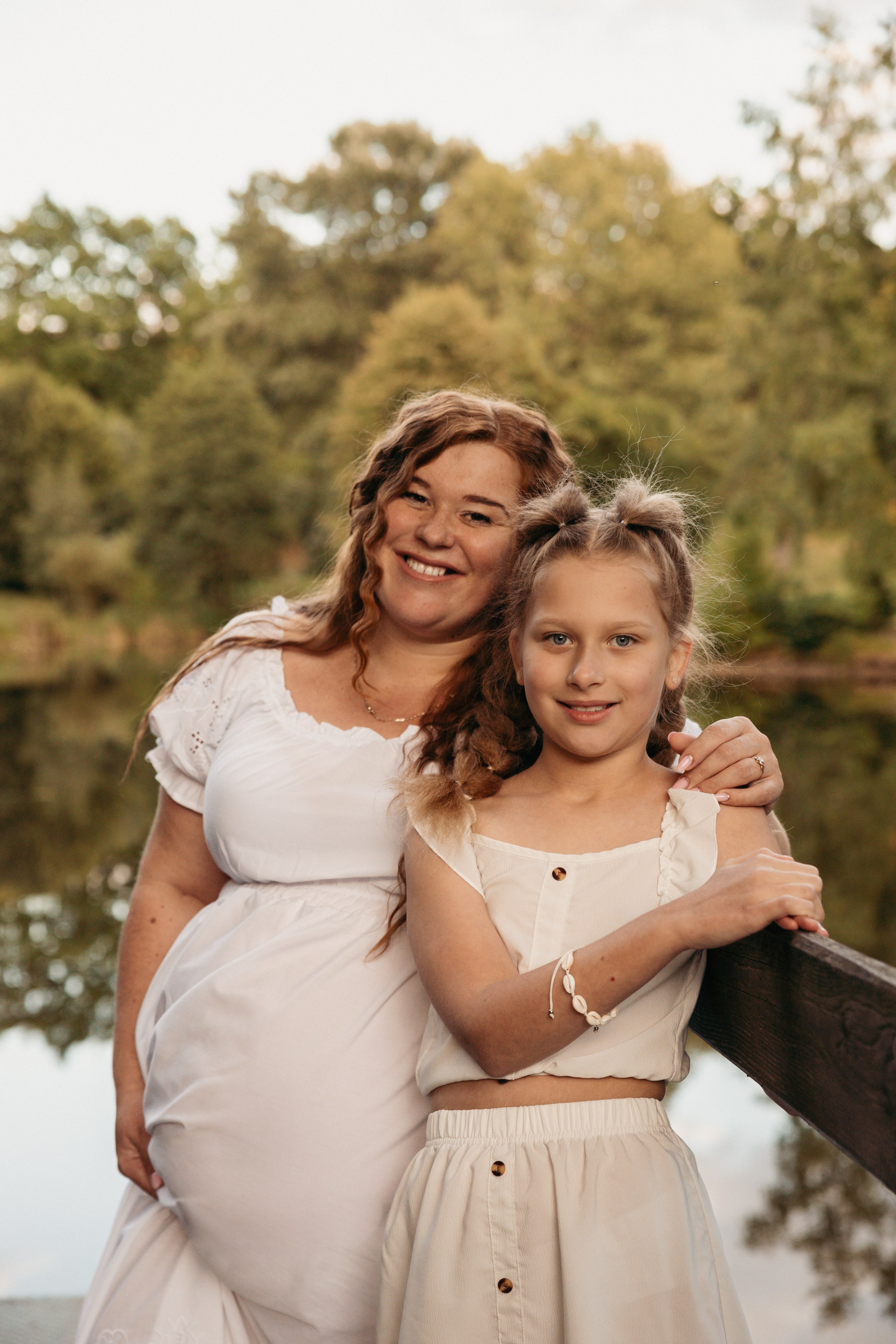 Tehotenské Focení ve přírodě. Lifestyle a rodinná fotografka v Pisku Oxana Telupilova