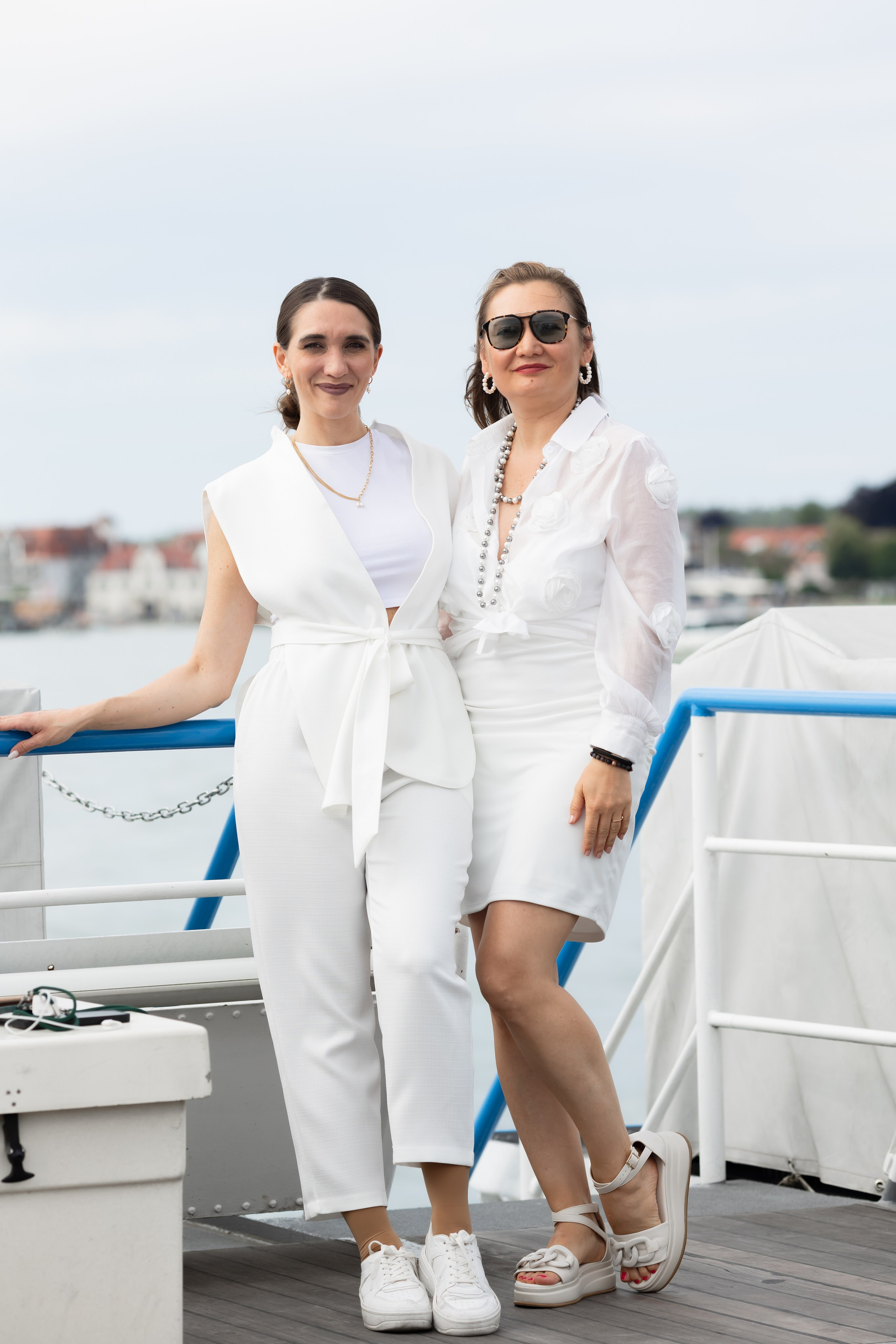 Ausflug mit Vertretern eines Kosmetikunternehmens. Adelya Tomin