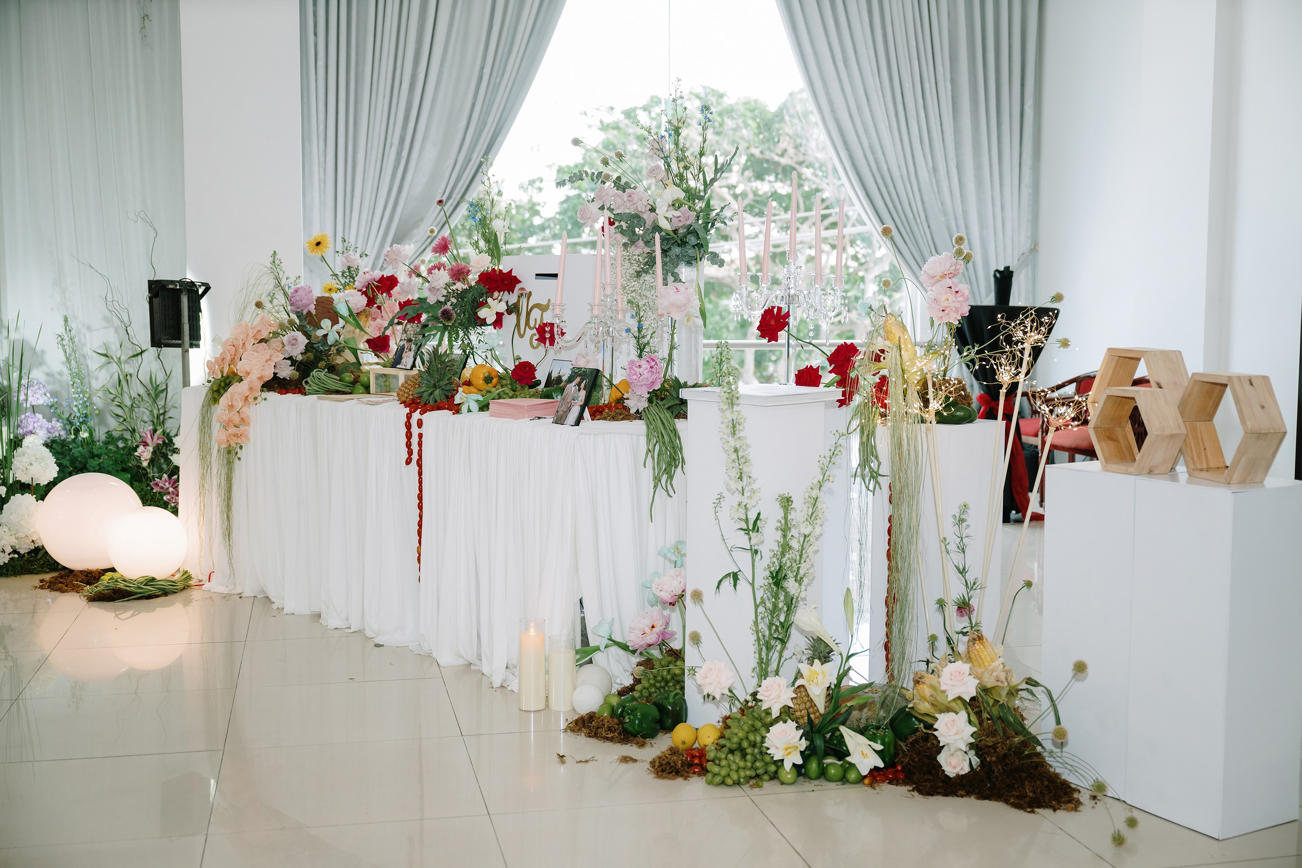 TOAN & VY / Wedding Journalism. Saigon Wedding Present | Art Beyond Moments