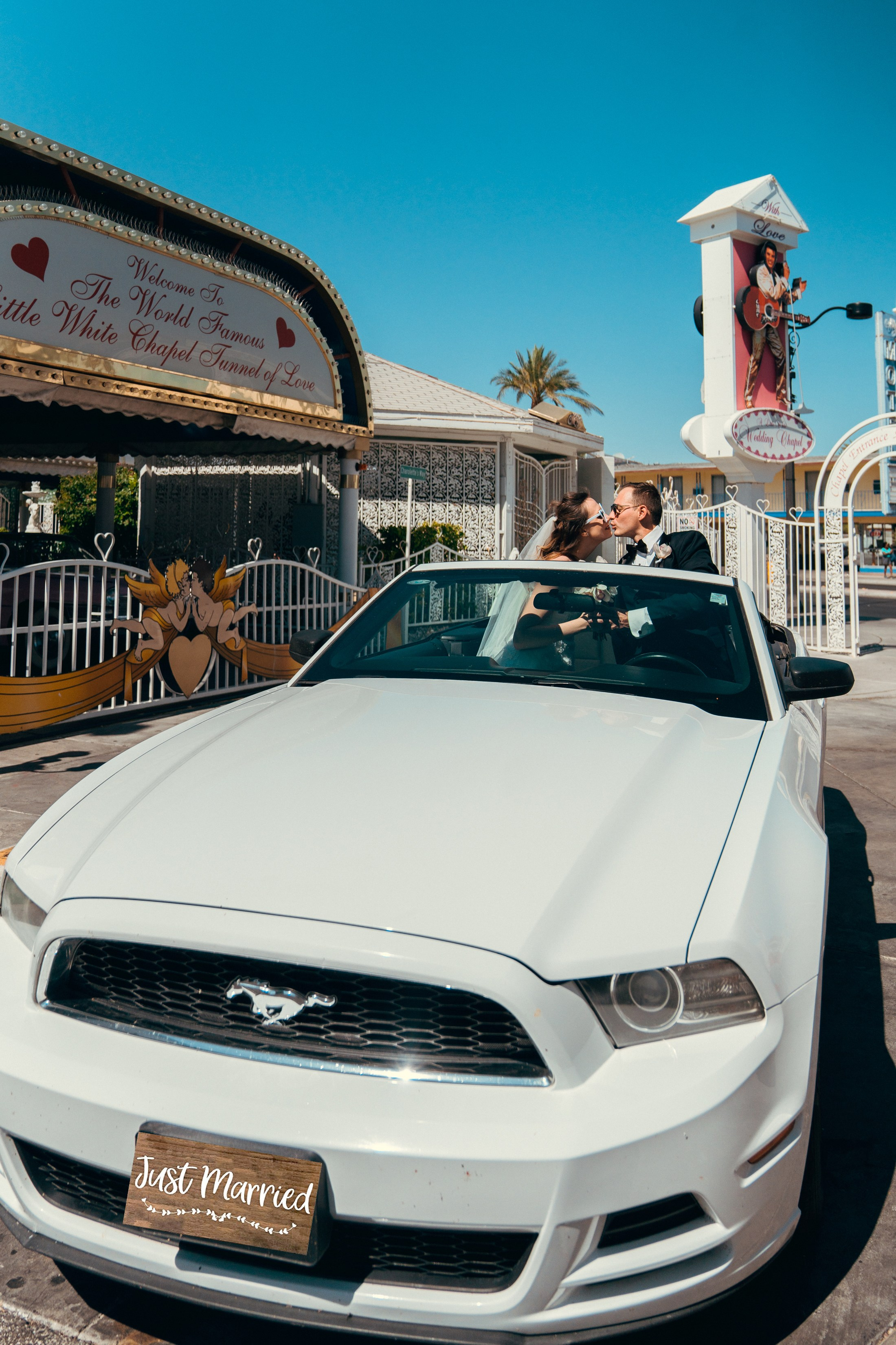 Anastasia&Luka. Wedding & elopement photographer Viktoriya Kravtsov. Las Vegas