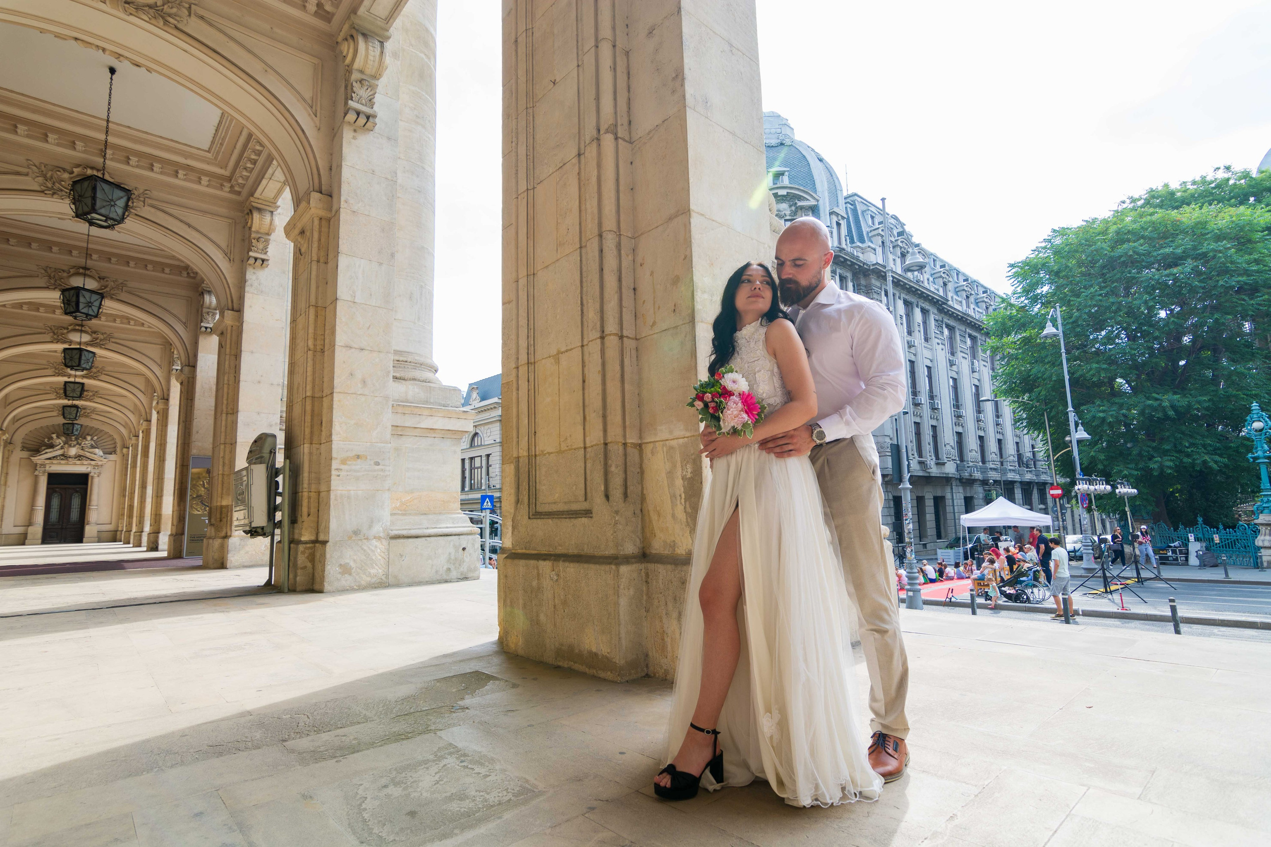 Trash the dress, sedinta foto nunta, centrul vechi, sedinta foto centru vechi, sedinta foto Bucuresti, fotograf nunta Bucuresti, fotograf profesionist centrul vechi, sedinta foto after wedding, Idei pentru ședința foto Trash the dress, locații ședință foto trash the dress în România, sedinta foto dupa nunta, pachet foto “TRASH THE DRESS" After wedding