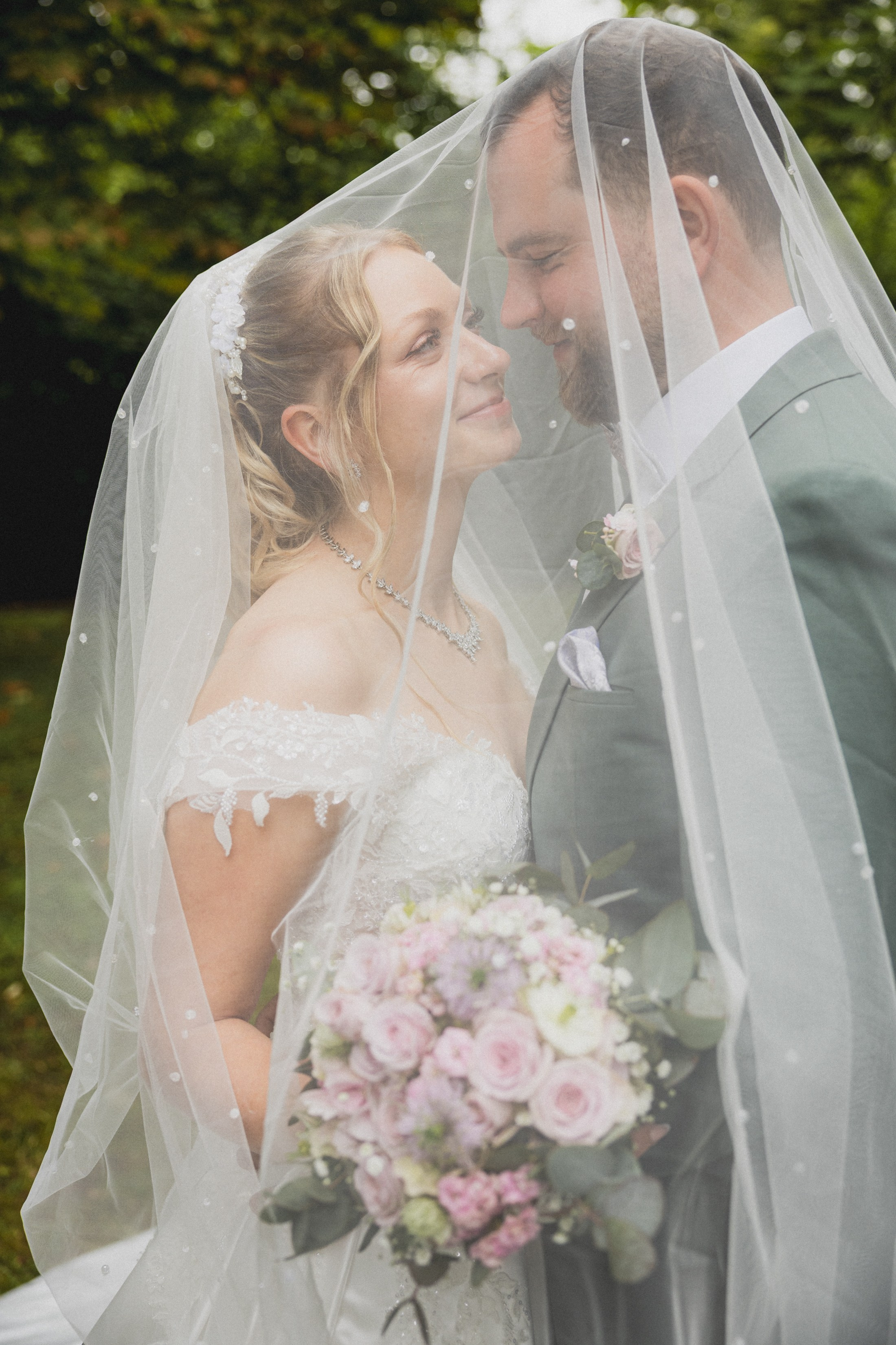 Hochzeit im Schloss Detmold – Kreatives Hochzeit Fotoshooting & Emotionale Hochzeitsreportagen!. Hochzeitsfotografin in Gütersloh | Authentische Hochzeitsreportagen | TK Photographie