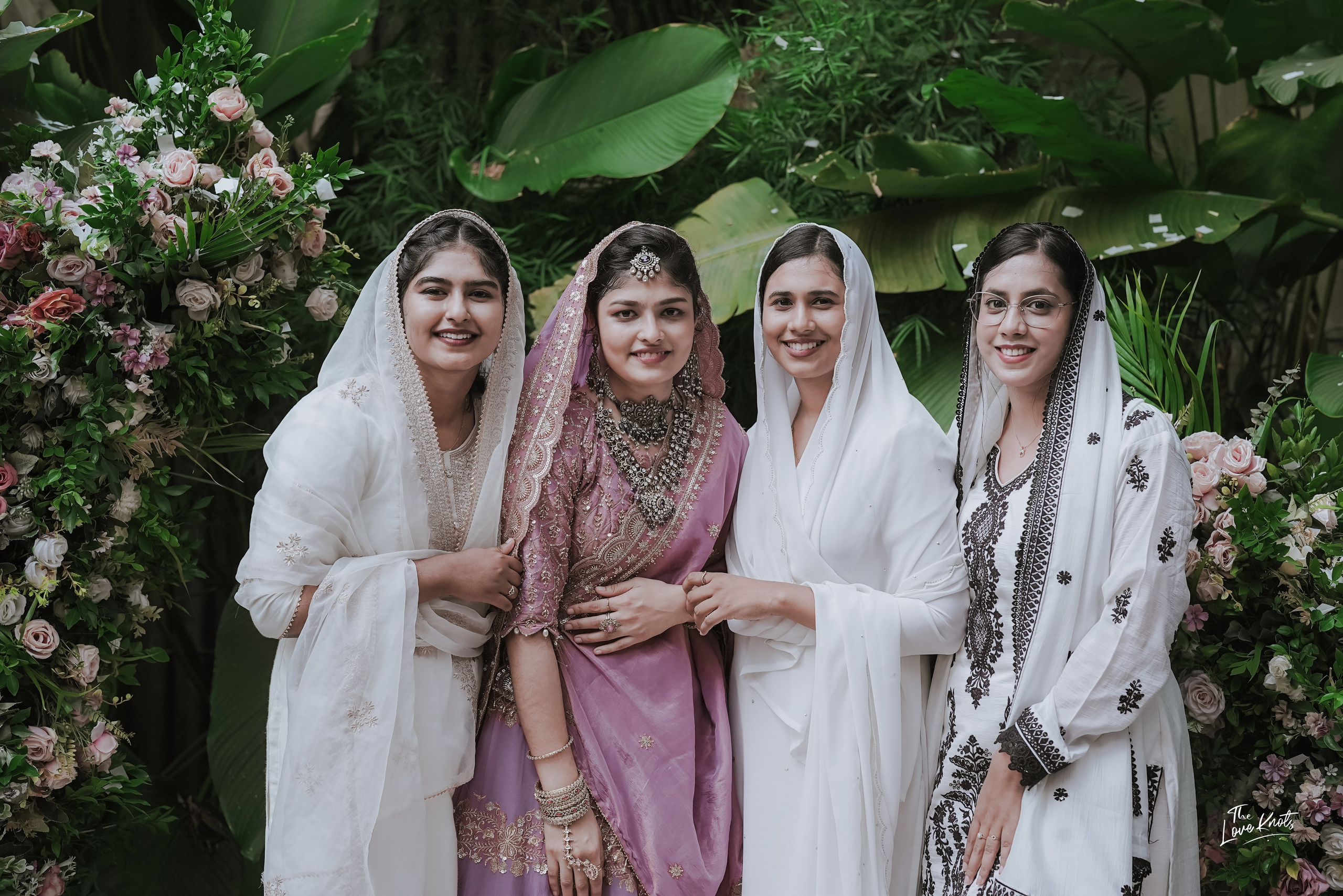 SHIBIL / RISLA. Theloveknots