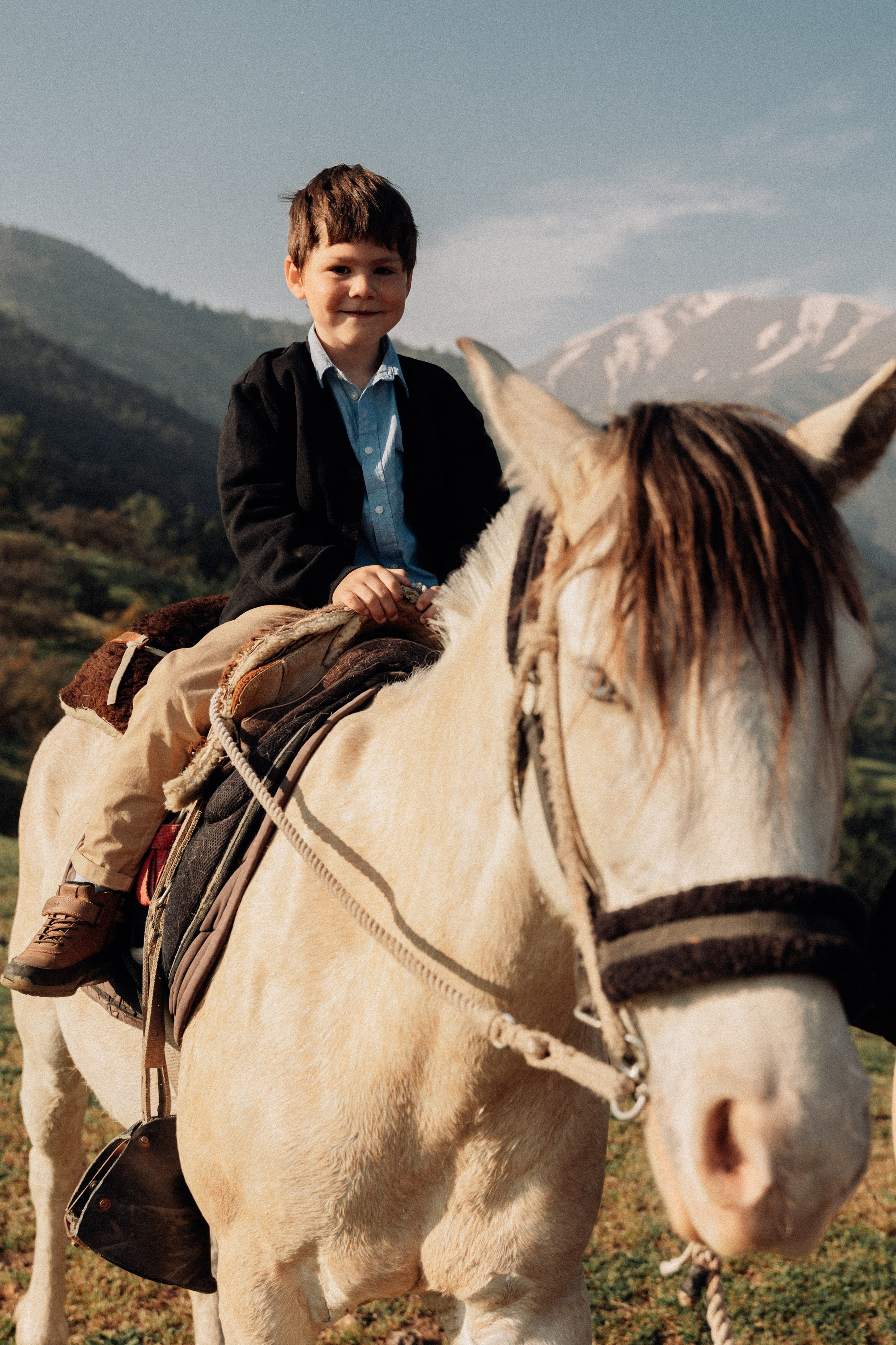Horseback Mountain Photoshoot — Connection, Freedom & Natural Beauty. Photographer in Santiago, Chile Anna Almazova