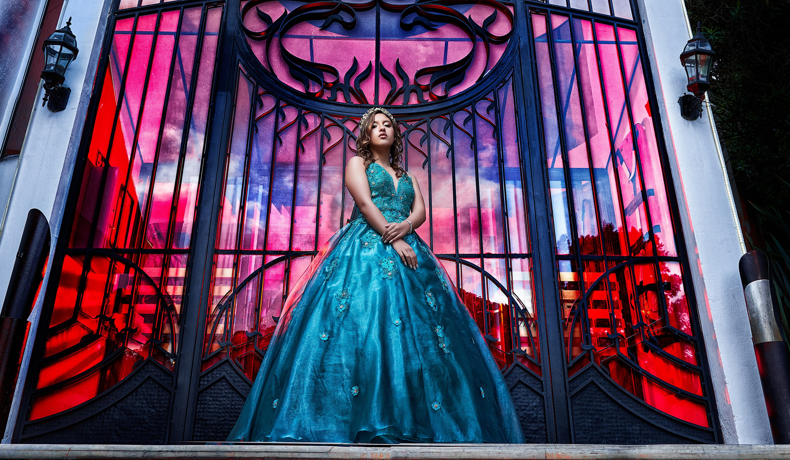 Mis 15 | Sesiones de Fotografía Modernas. Wedding Photography & Videography by ZZ Hendrick | Capturing Your Love Story in Colombia & USA