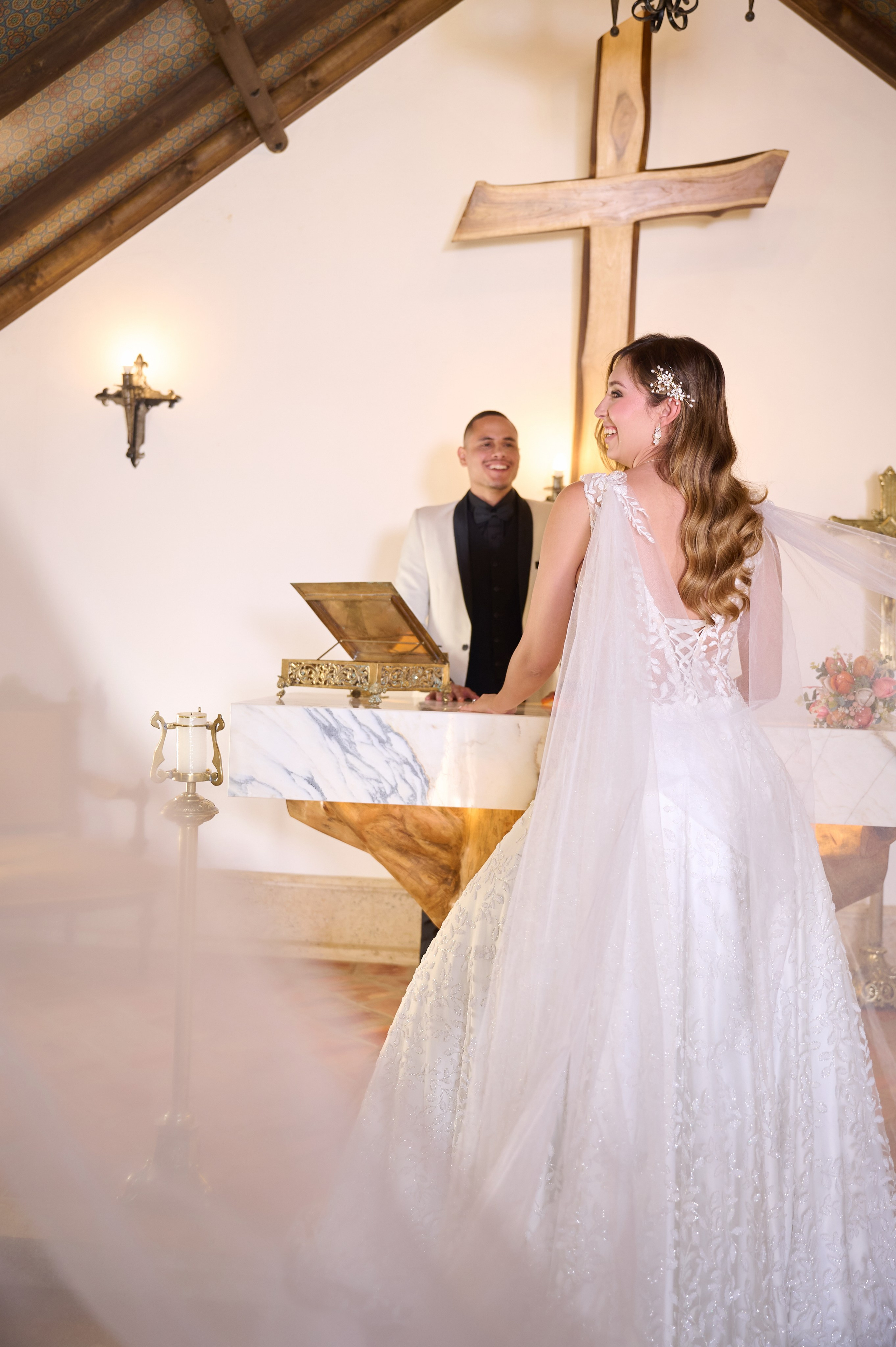 Fotografo en Colombia. Wedding Photography & Videography by ZZ Hendrick | Capturing Your Love Story in Colombia & USA