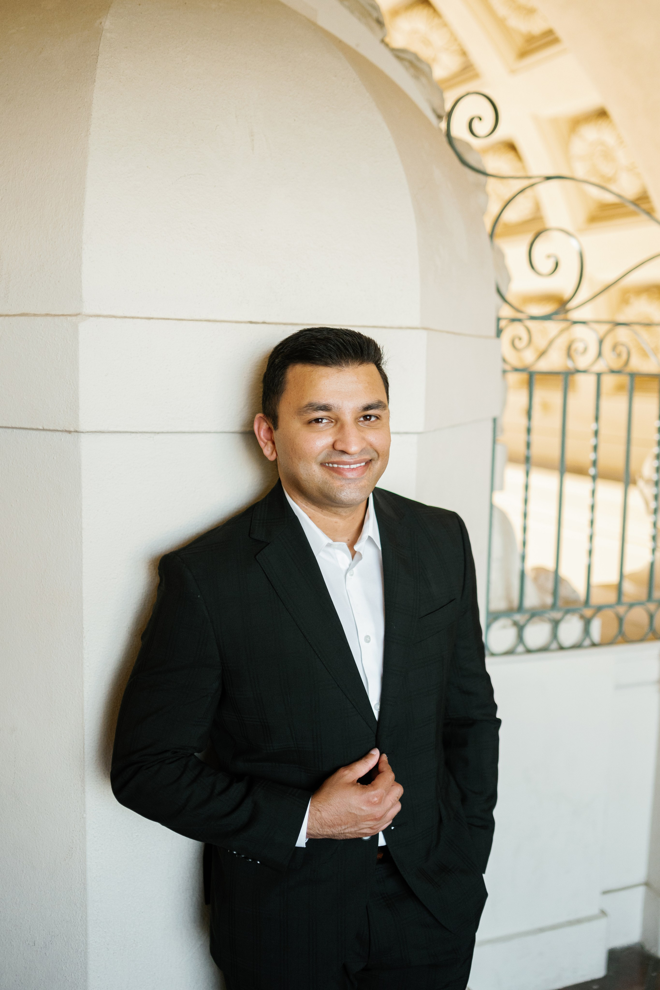 Pasadena Engagement Photo Session. Wedding Photography & Videography Team in California, Los Angeles, San Francisco, San Diego and Travel