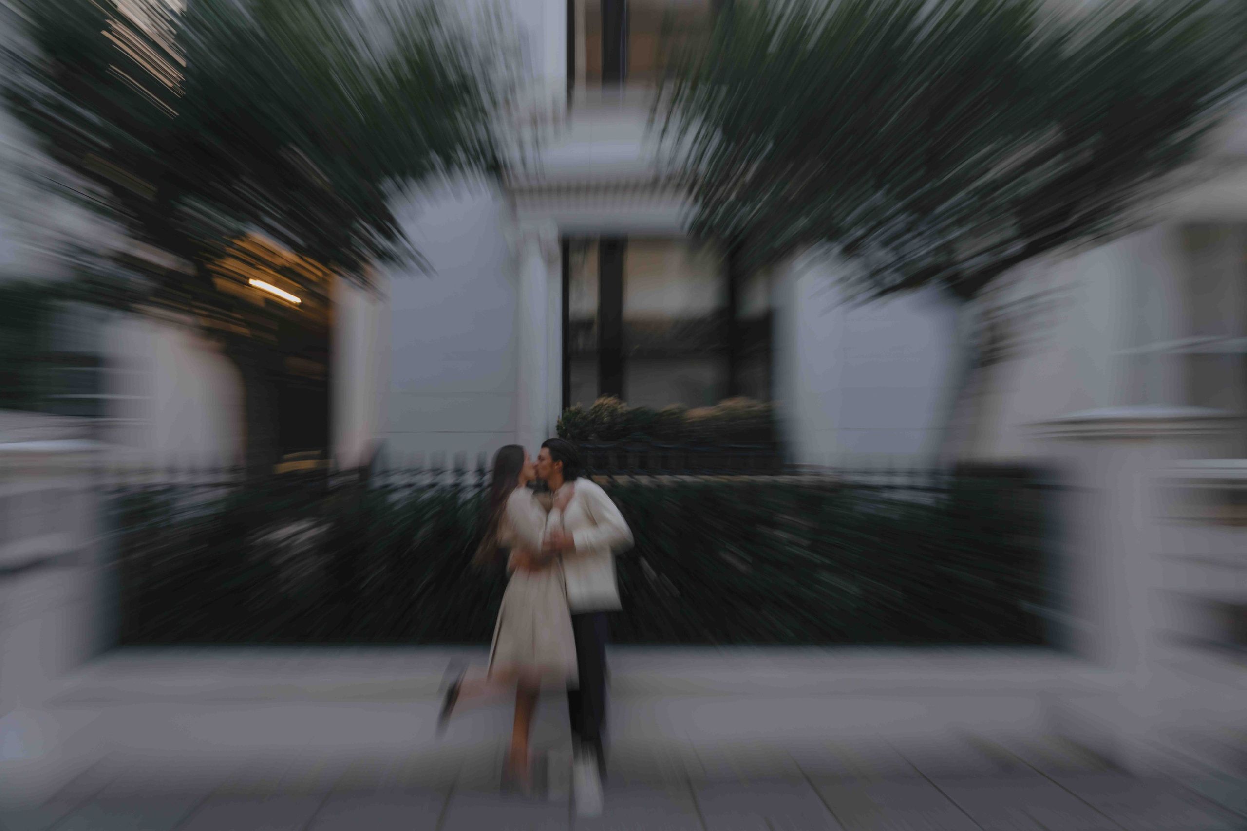 Sunset Proposal in Kensington Gardens London | Engagement Photography. London Wedding & Engagement Photographer