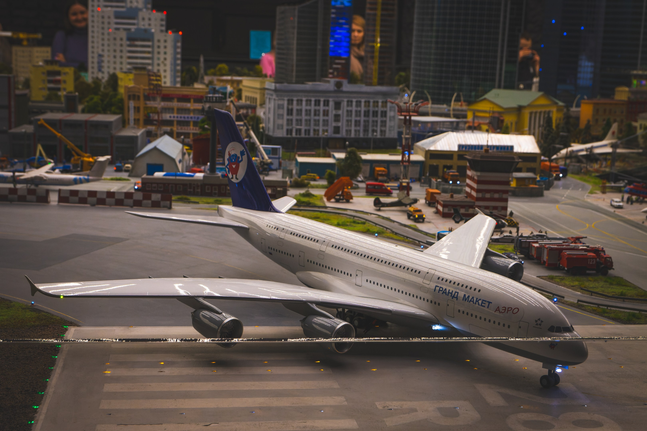 Puhkus Peterburis (Ermitaaž, Shadow muuseum, Grand Maket Venemaa, ArtMuza). Nebula 25 — Fotod teie hingele