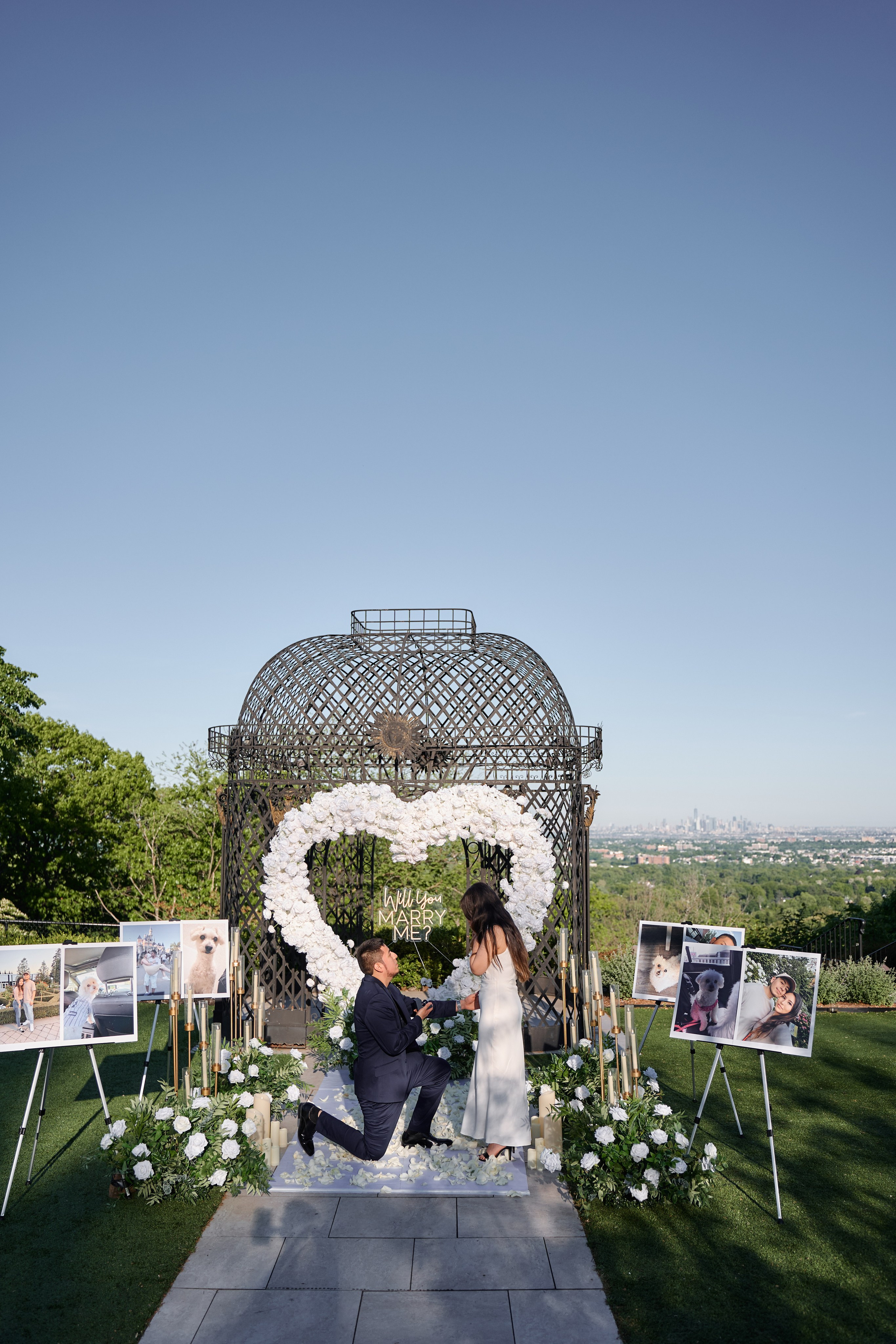 Surprise Proposal in New York. Professional Wedding and event photographer USA New York