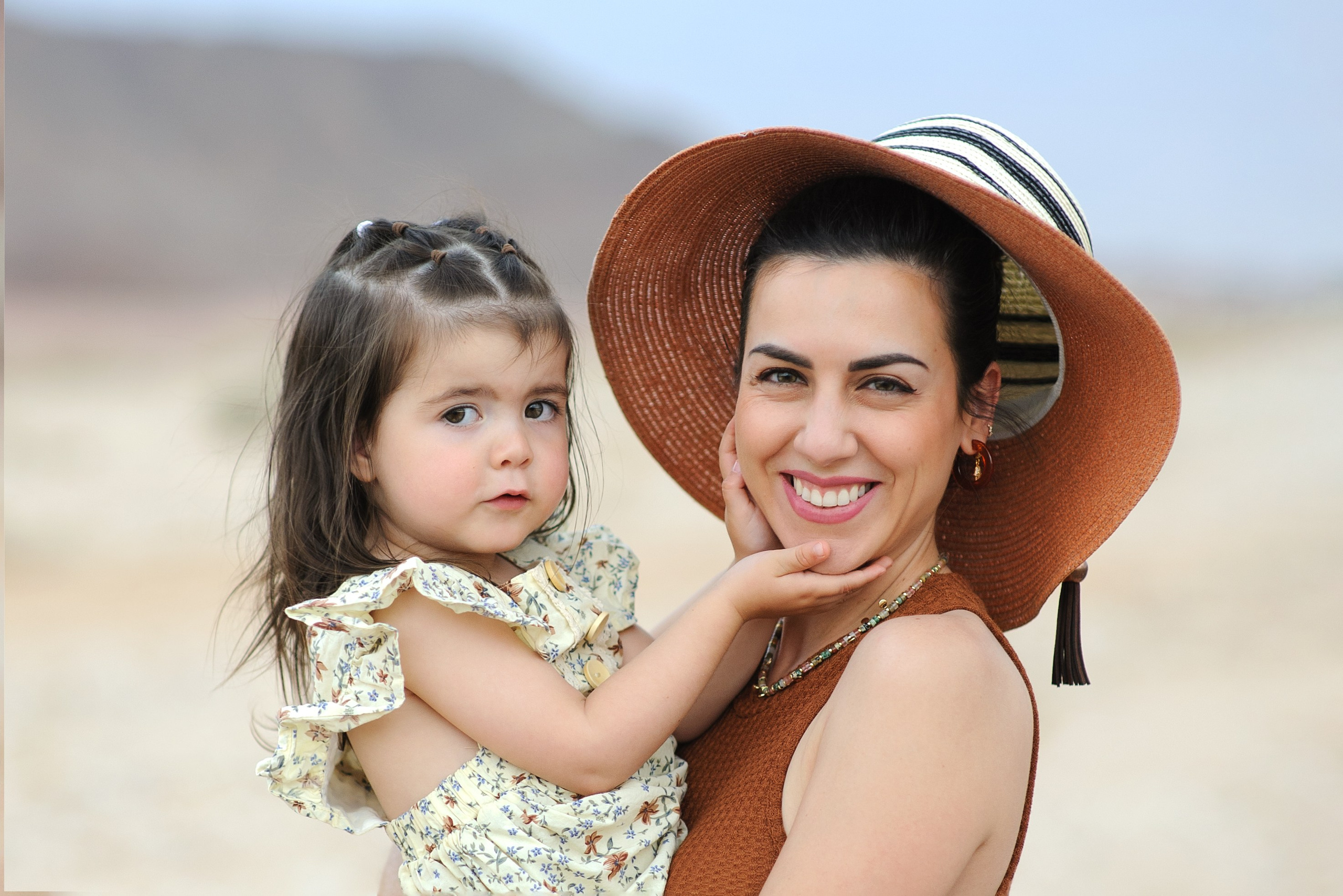 Family photoshooting in the Timna park_Laura&family. Family children pregnancy love stories photographer in Eilat Israel Olga Amchislavsky