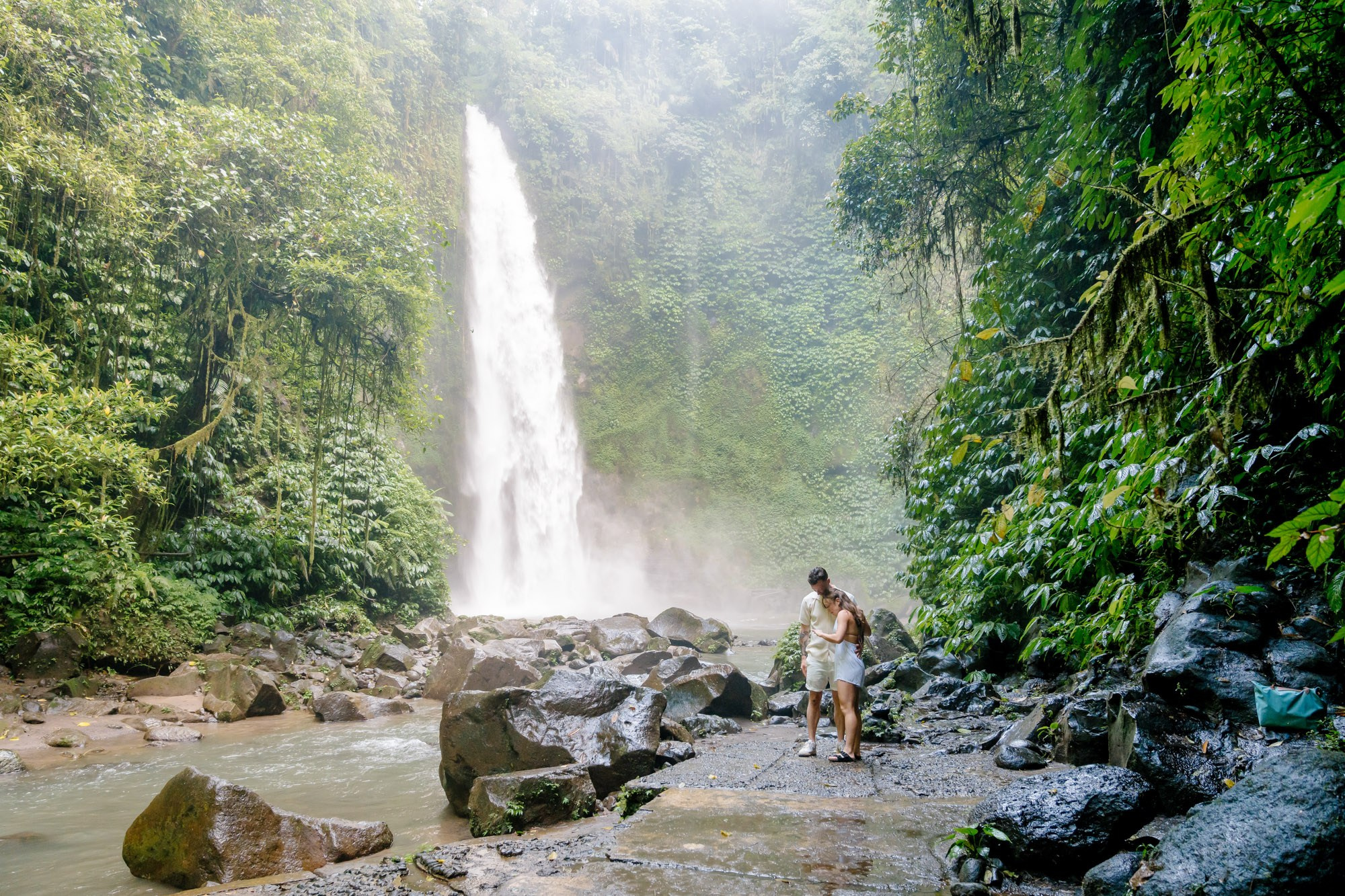 Marriage Proposal. Female Photographer in Bali