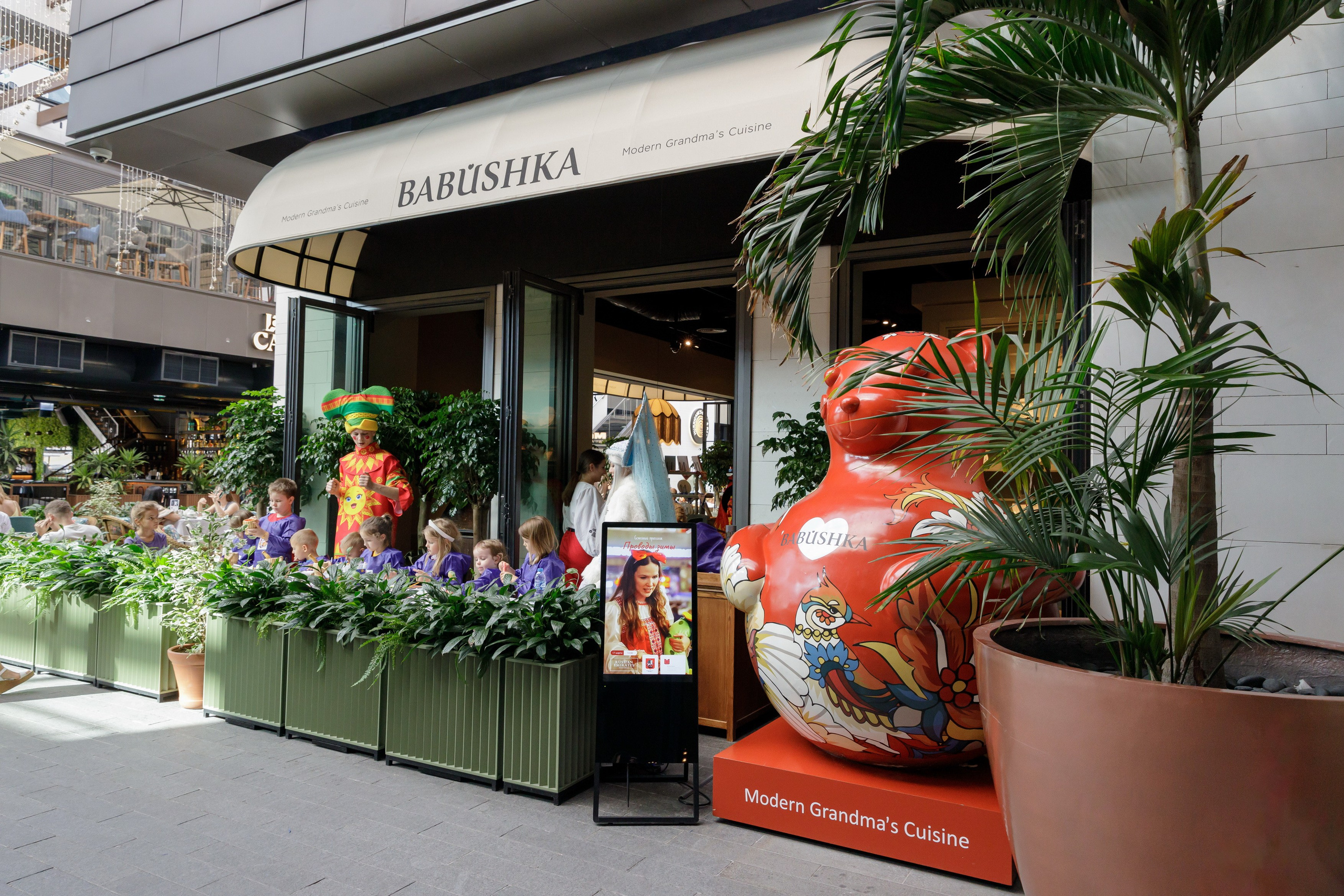 Maslenitsa at Babushka Restaurant, Dubai 2024. Photographer Anna Curly | Weddings and Events in Dubai