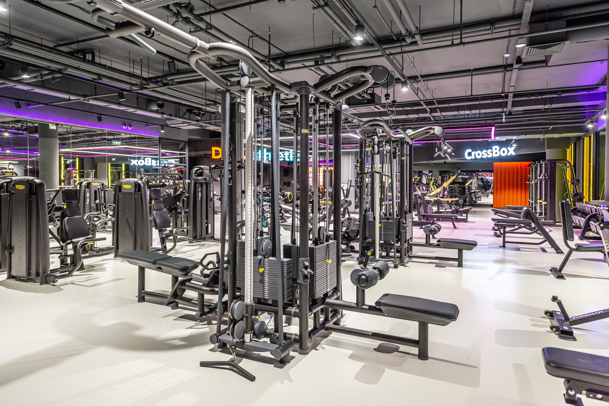 Фитнес-клуб DDX Fitness на ул. Лескова. ФОТОГРАФ МЕКСИКА КИНТАНА-РОО