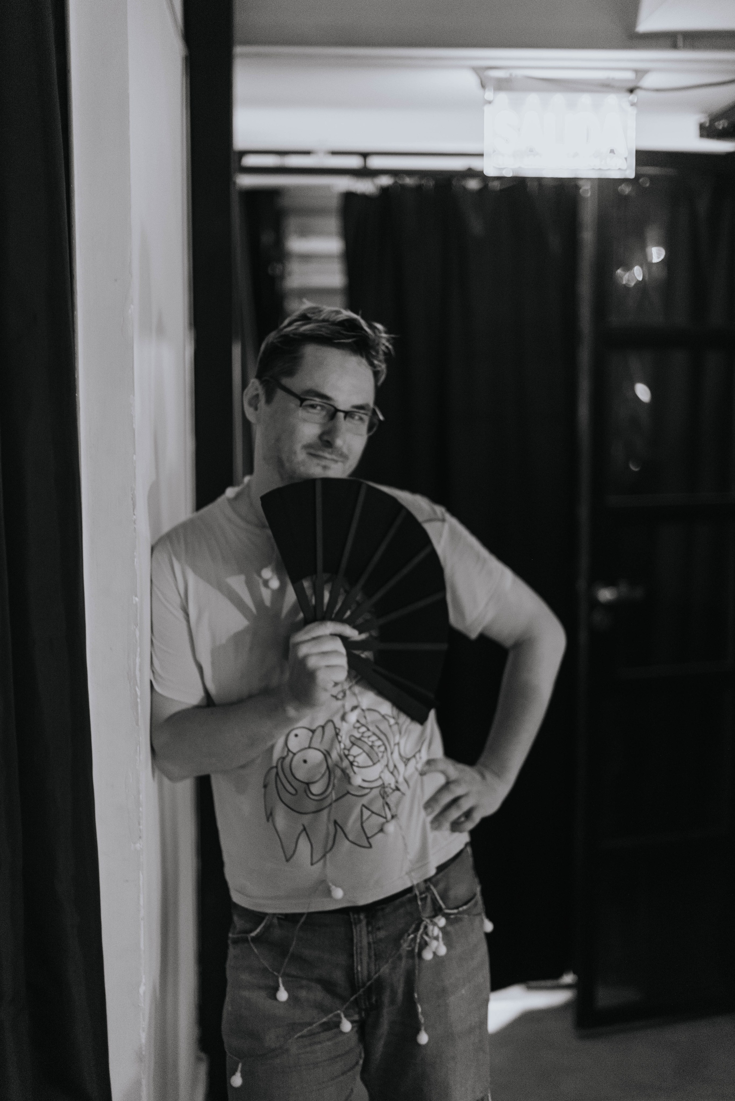 Анонс. Полковник и птицы. Фотограф @elmirkami в городе Буэнос-Айрес