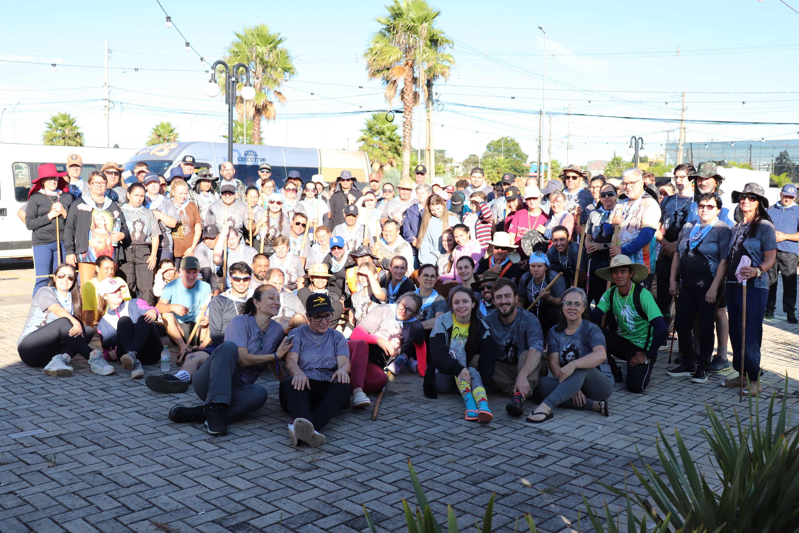 Peregrinação Nossa Senhora de Belém. Handa Produções
