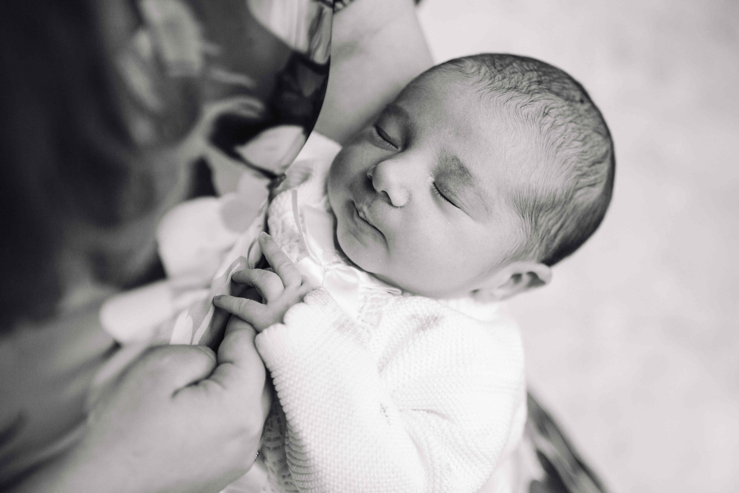 BRITH MILA IN THE SMALL SYNAGOGUE. PHOTOGRAPHER IN ISRAEL