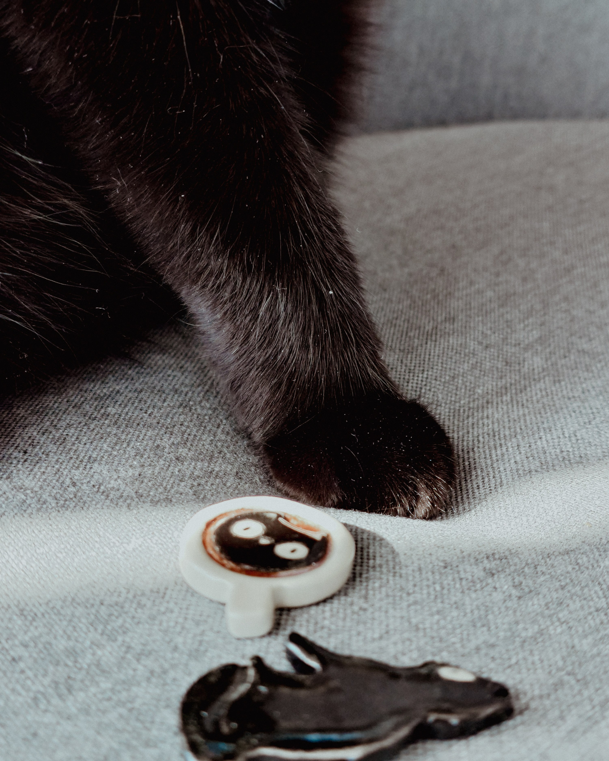 Handmade Ceramics. Helen Reveur | Illustrator & Brand Designer | Ready-Made & Custom Illustrations