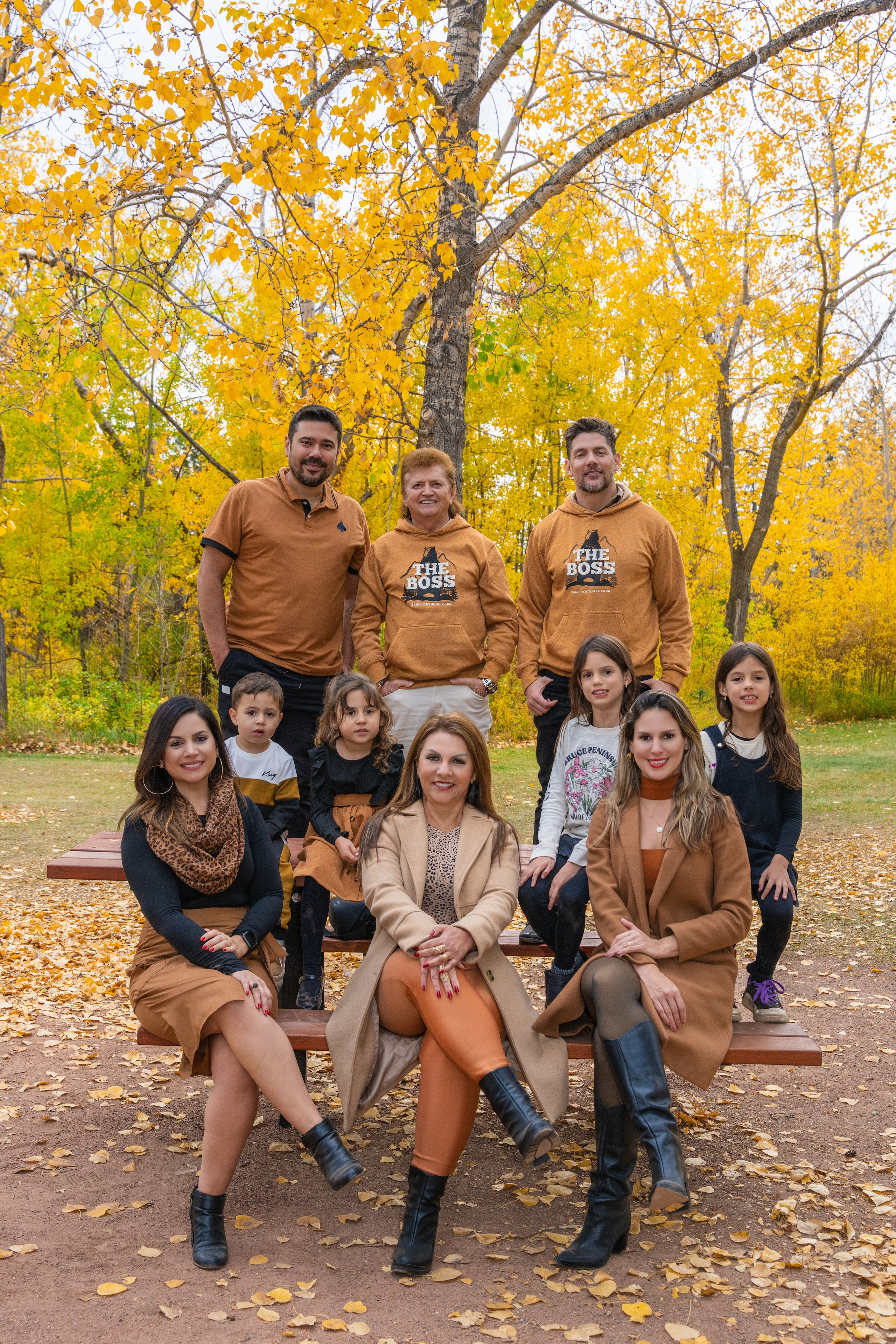 Ariana’s Family. Carlos Lima Photography — Photographer in Calgary