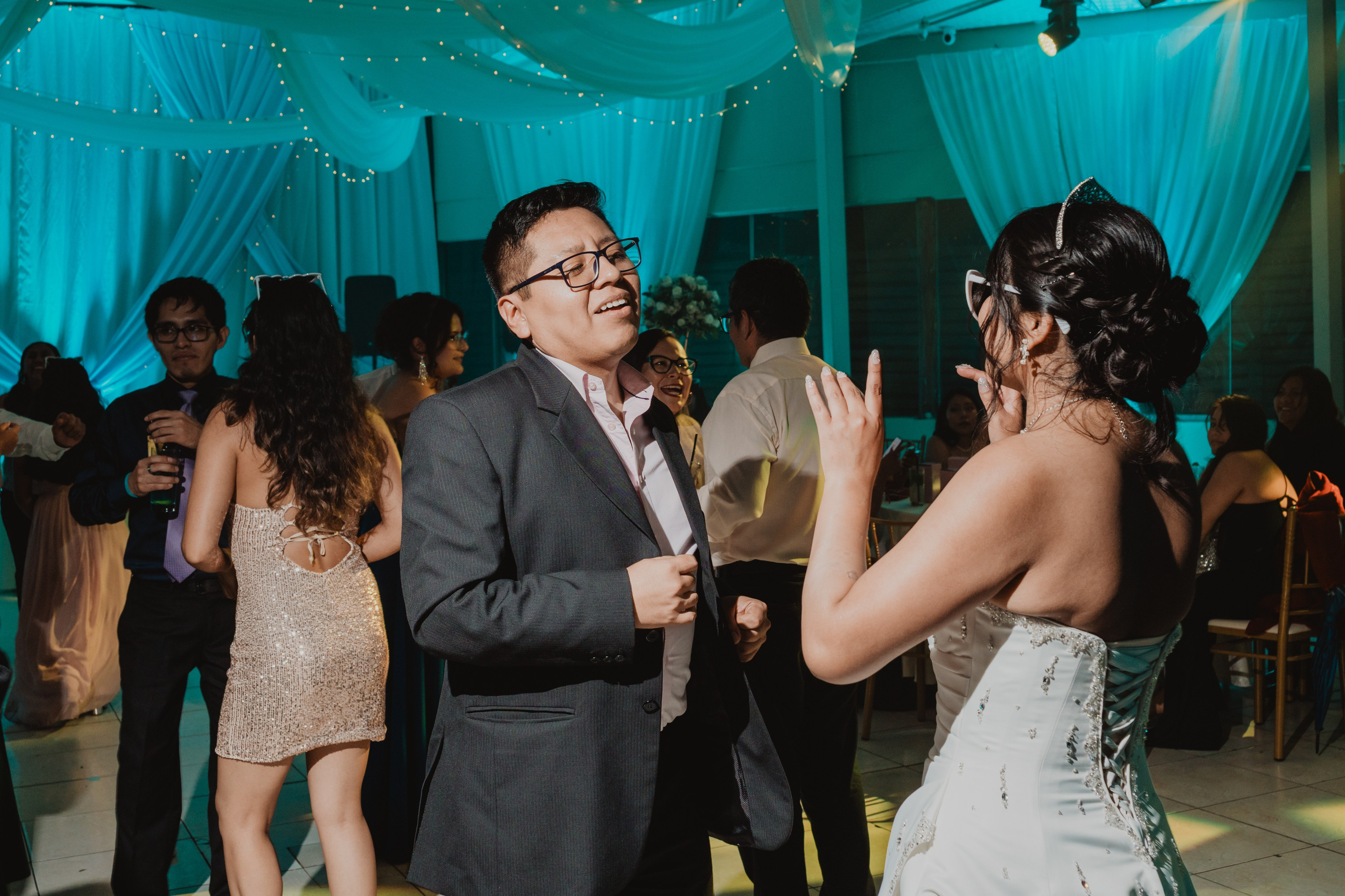 STEISY + EMMANUEL | BODA RELIGIOSA. Studio KVTA | Fotografía y Video de Bodas en Arequipa