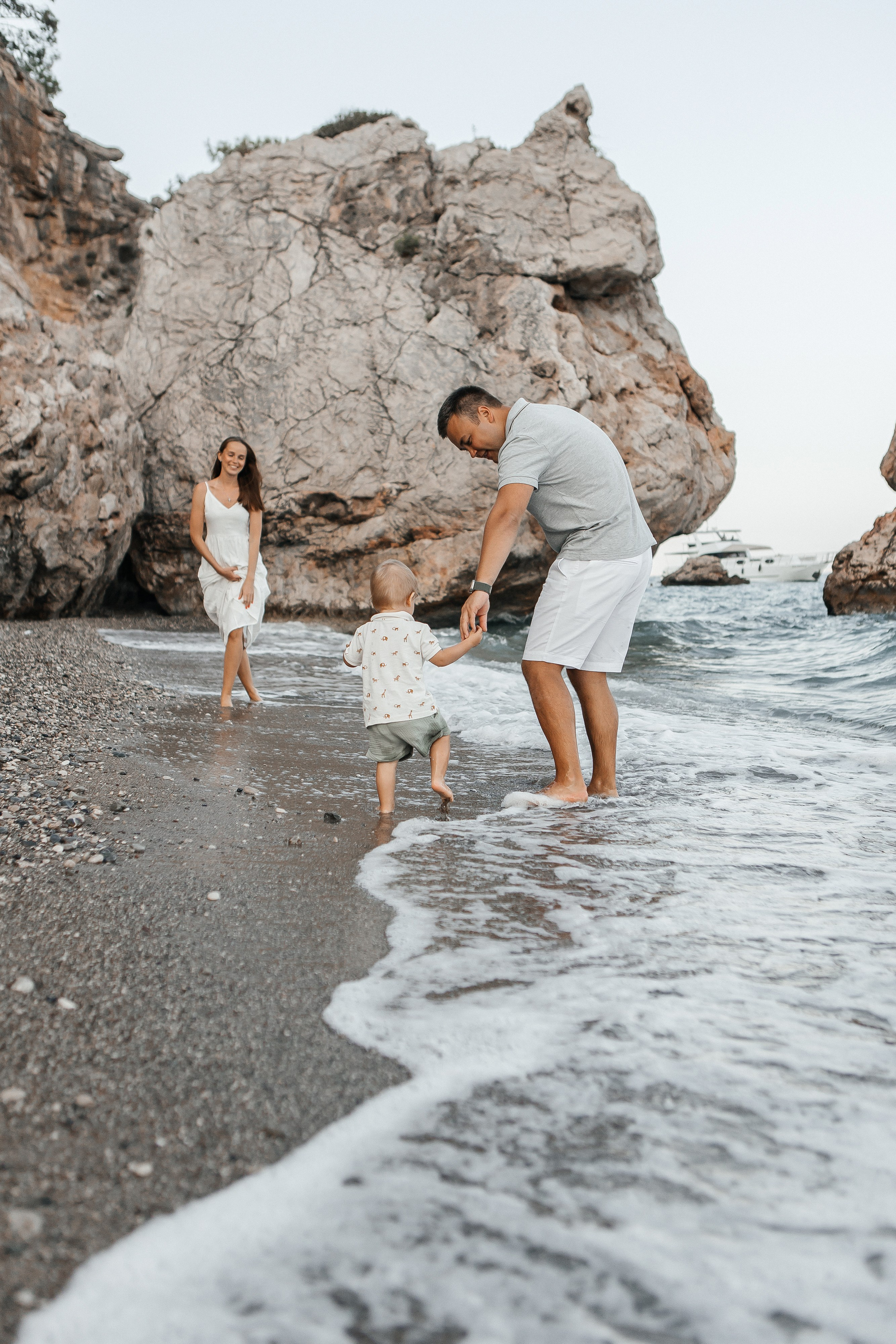 Пляж со скалами. Фотограф в Анталии, Кемере и Белеке