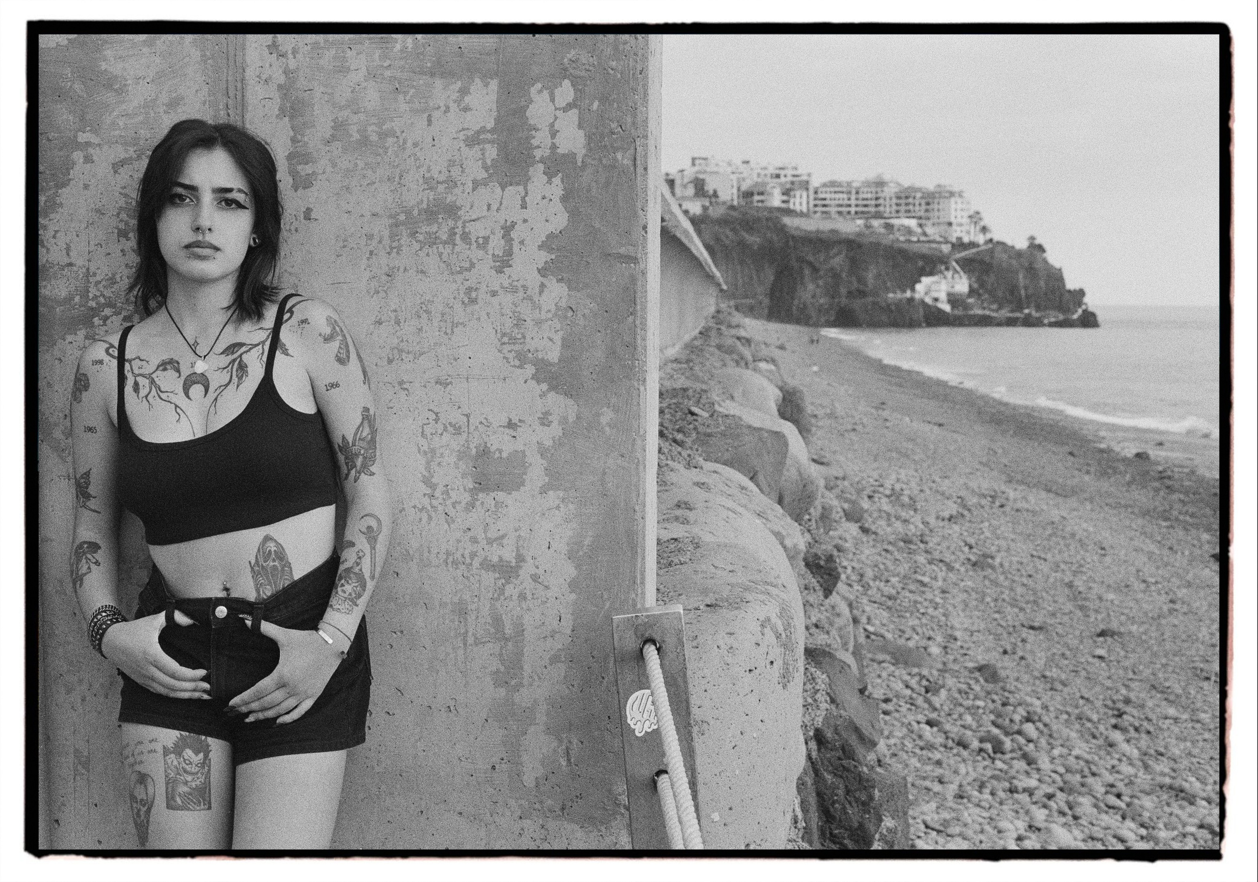 Veronica / ILFORD HP5. Portrait photographer in Madeira — Marina Shtukina