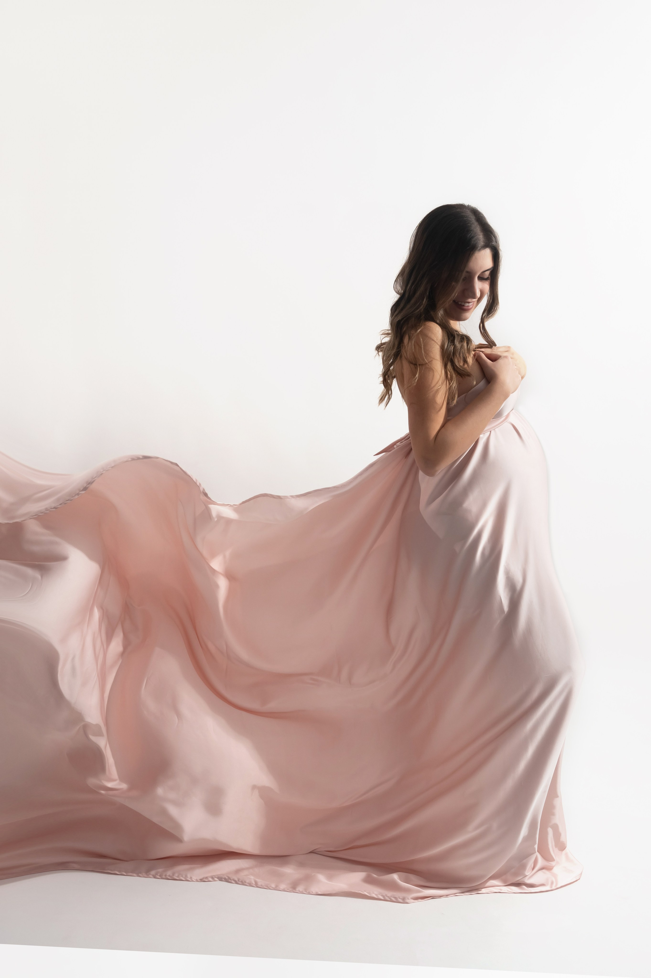 Photo shoot in minimalist style. Professional photographer in Spain