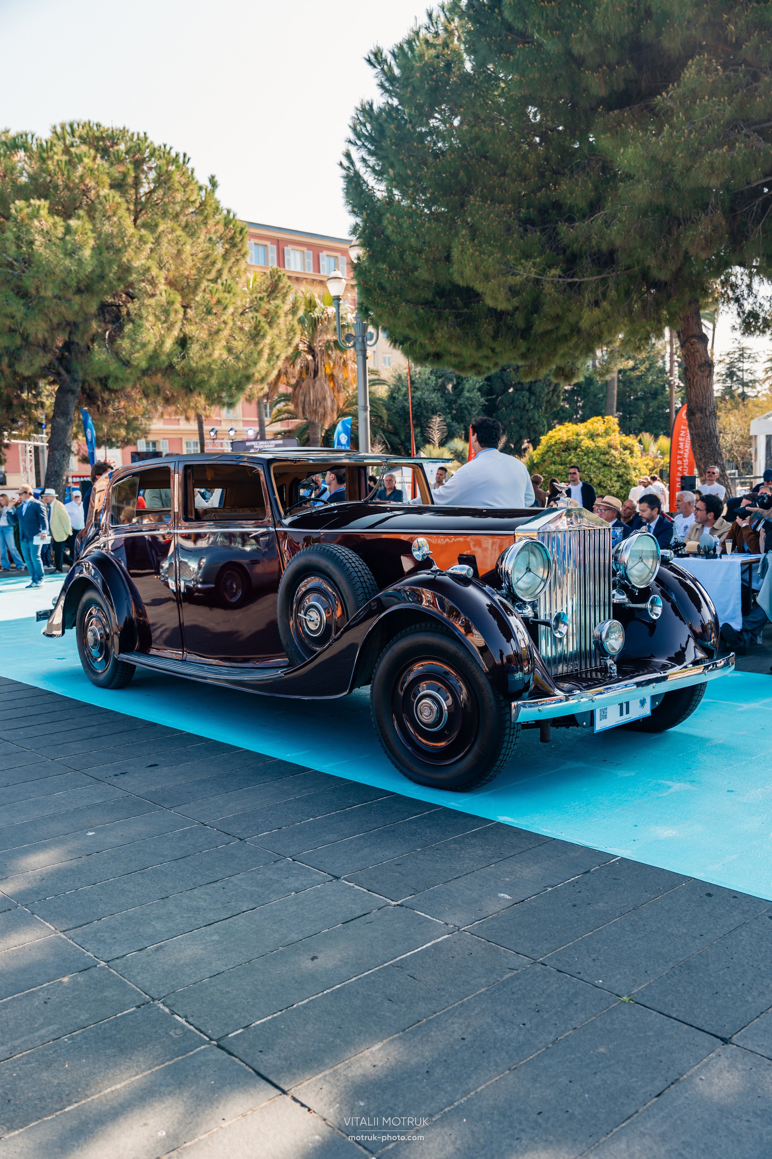Legends de Nice. Photographe de voitures à Paris — Vitalii Motruk