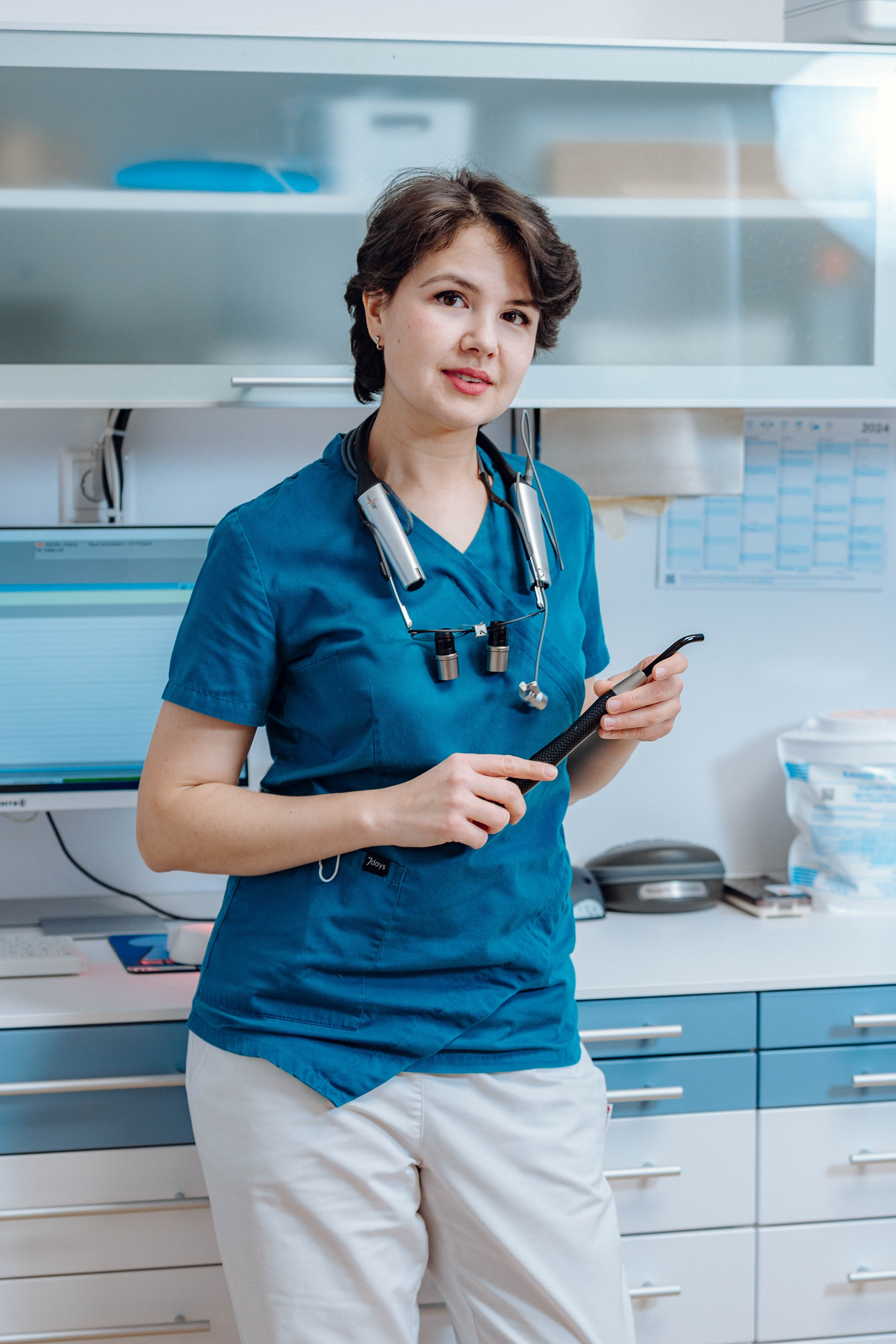 Zahnarztpraxis. Portrait family photographer in Berlin Elena Zakh