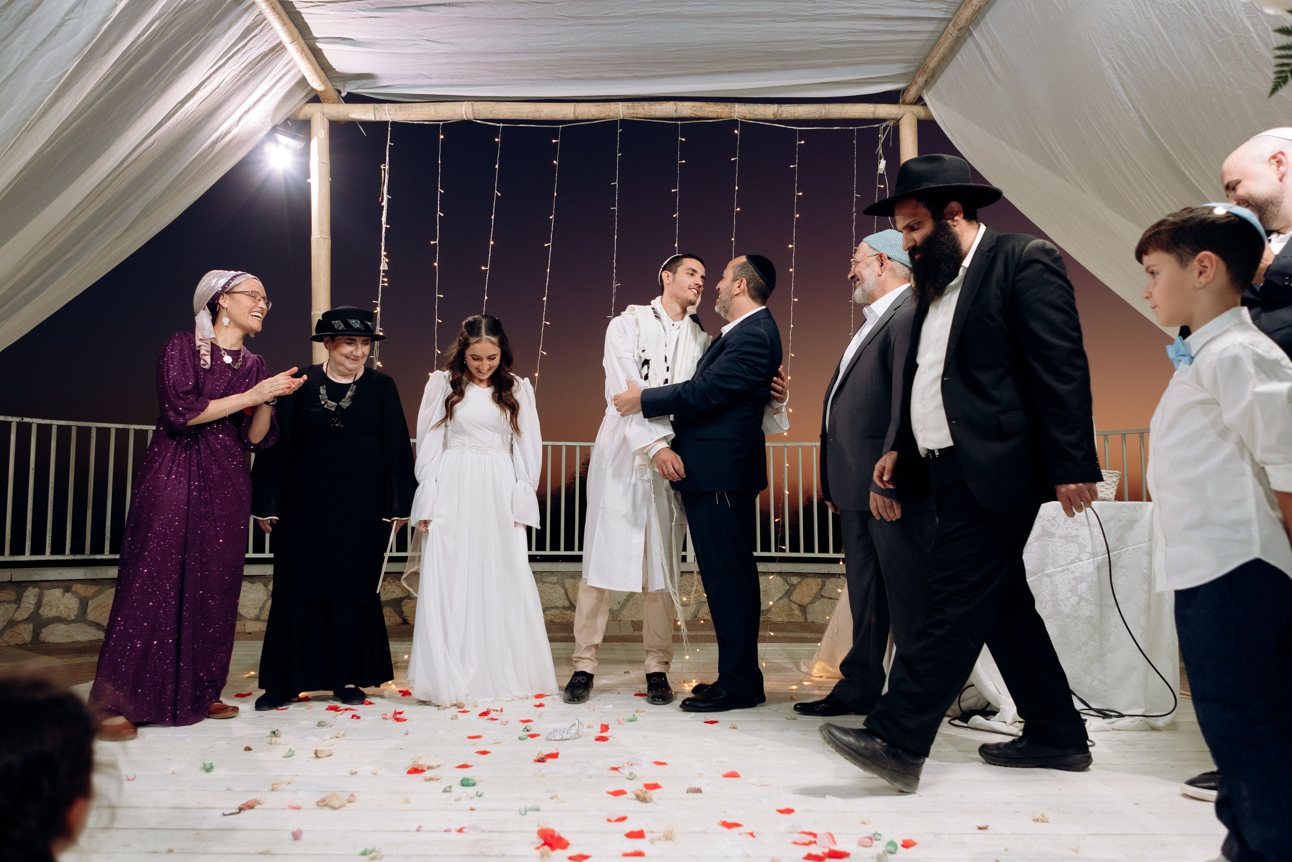 Hearts Become One. Https://shi-photo.com/