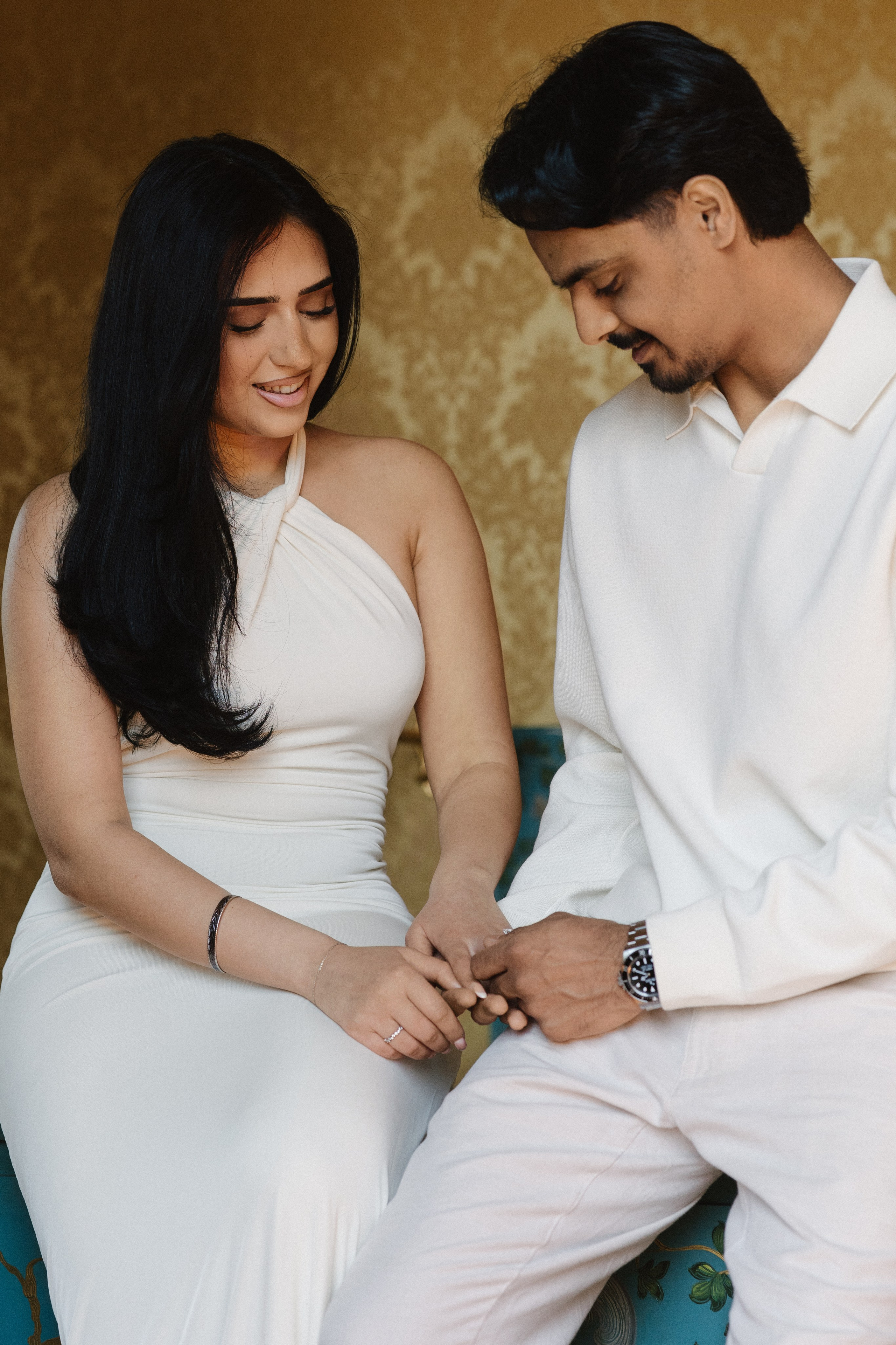 Vish & Kajal. Wedding photographer in Italy