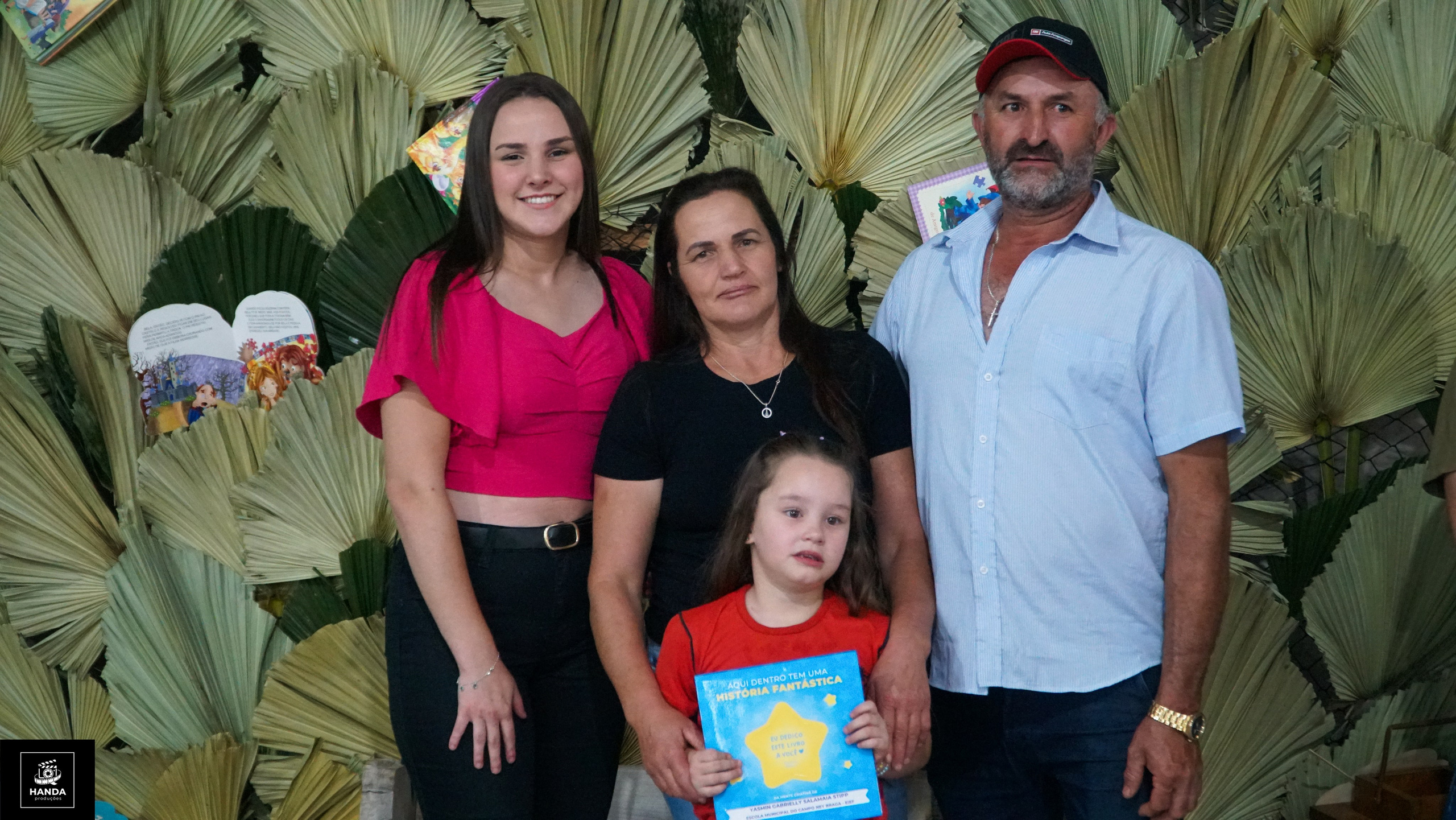 Noite autógrafos colégio Aurélio Buarque de Holanda. Handa Produções