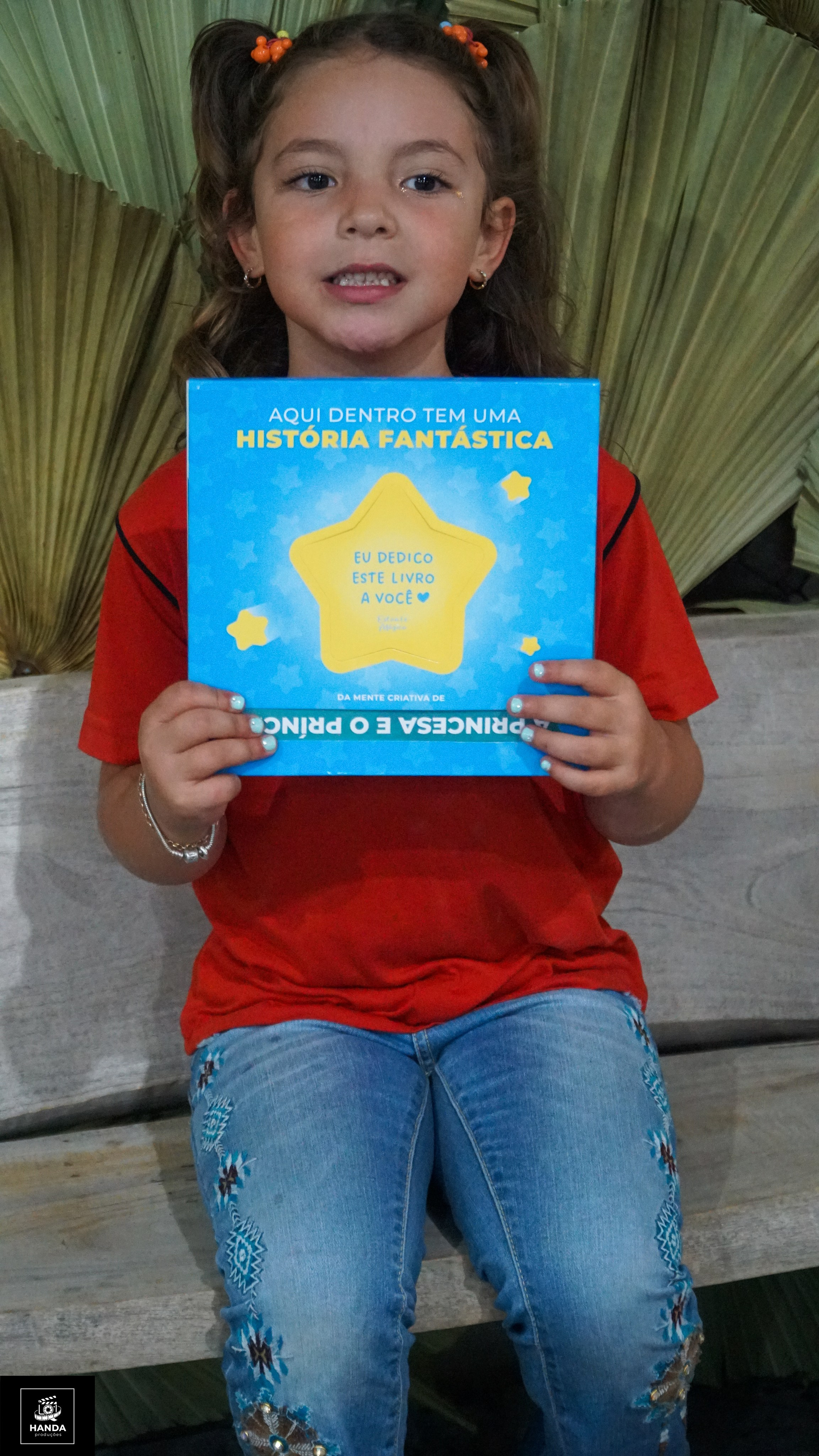 Noite autógrafos colégio Aurélio Buarque de Holanda. Handa Produções