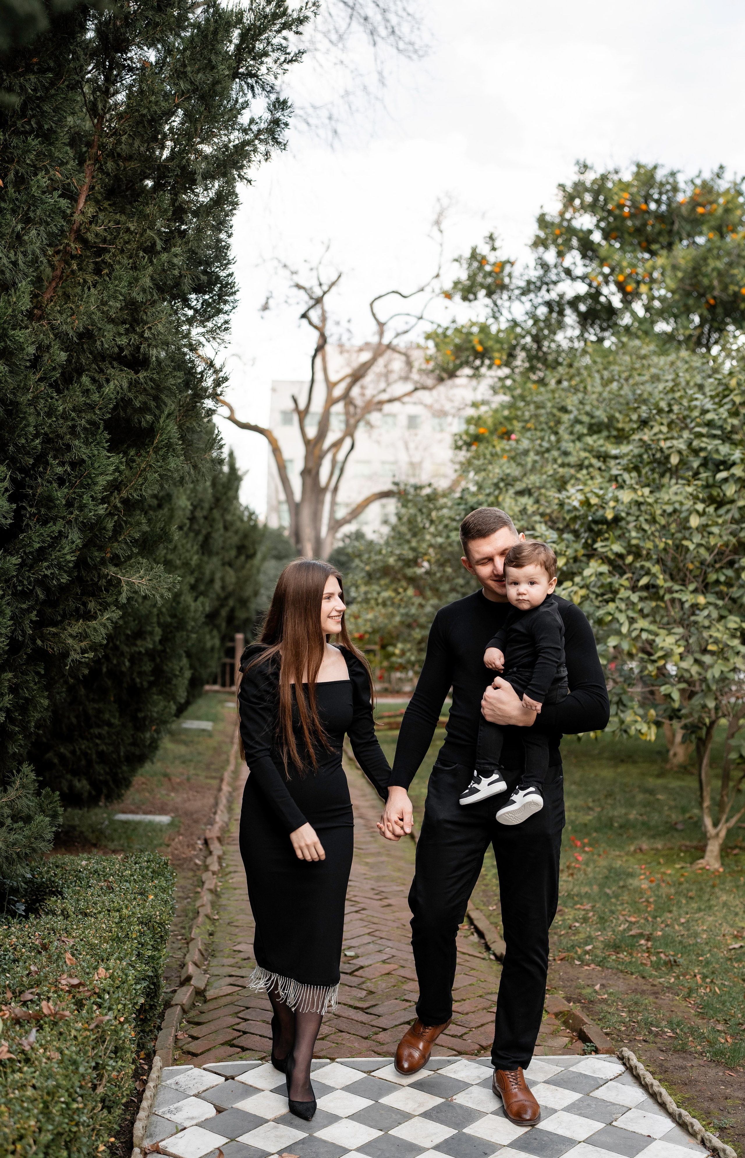 Artem, Nadia & Elisha. Family photographer in Sacramento | Sofia Pavenko