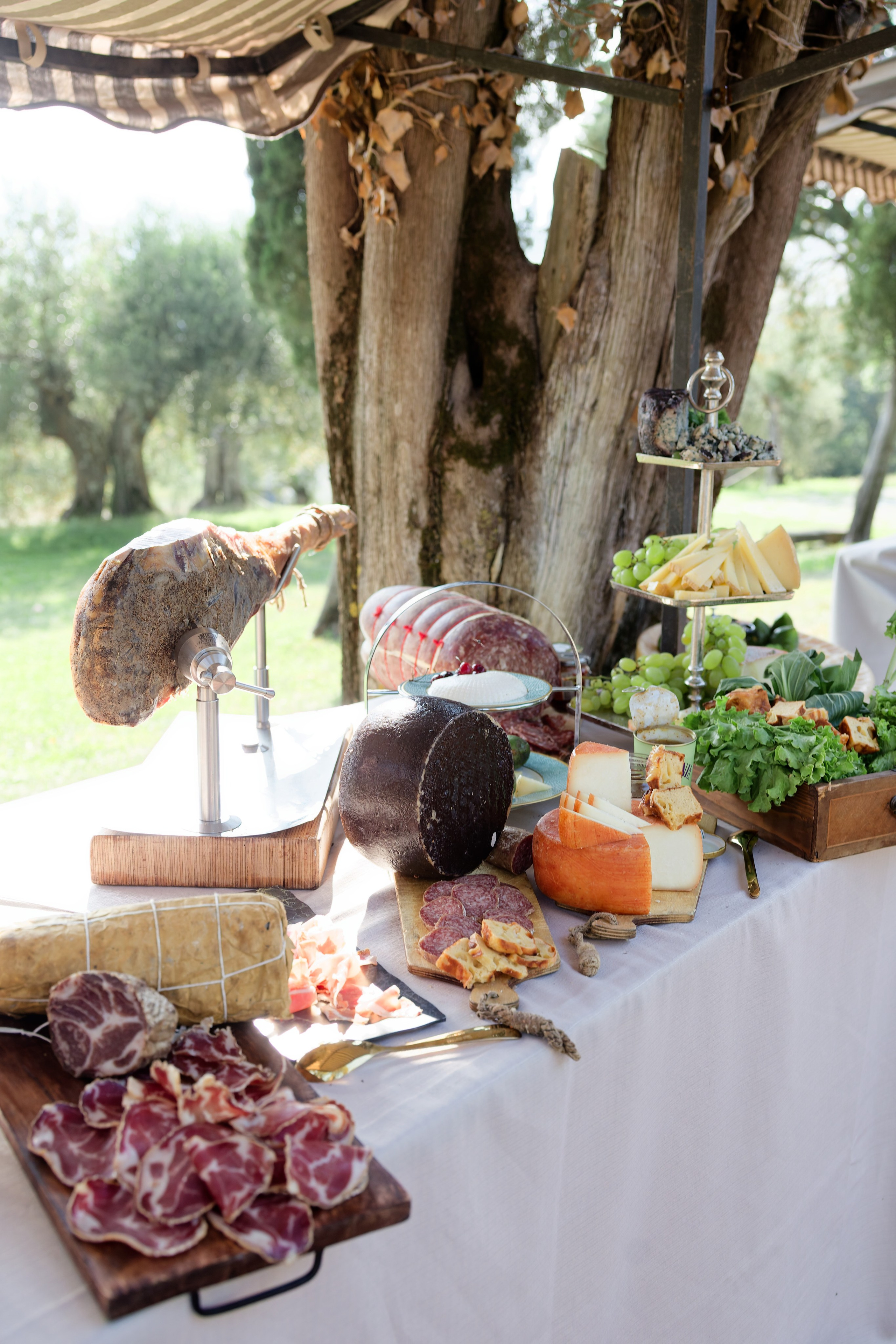Wedding at Borgo Bastia Creti, Umbria
