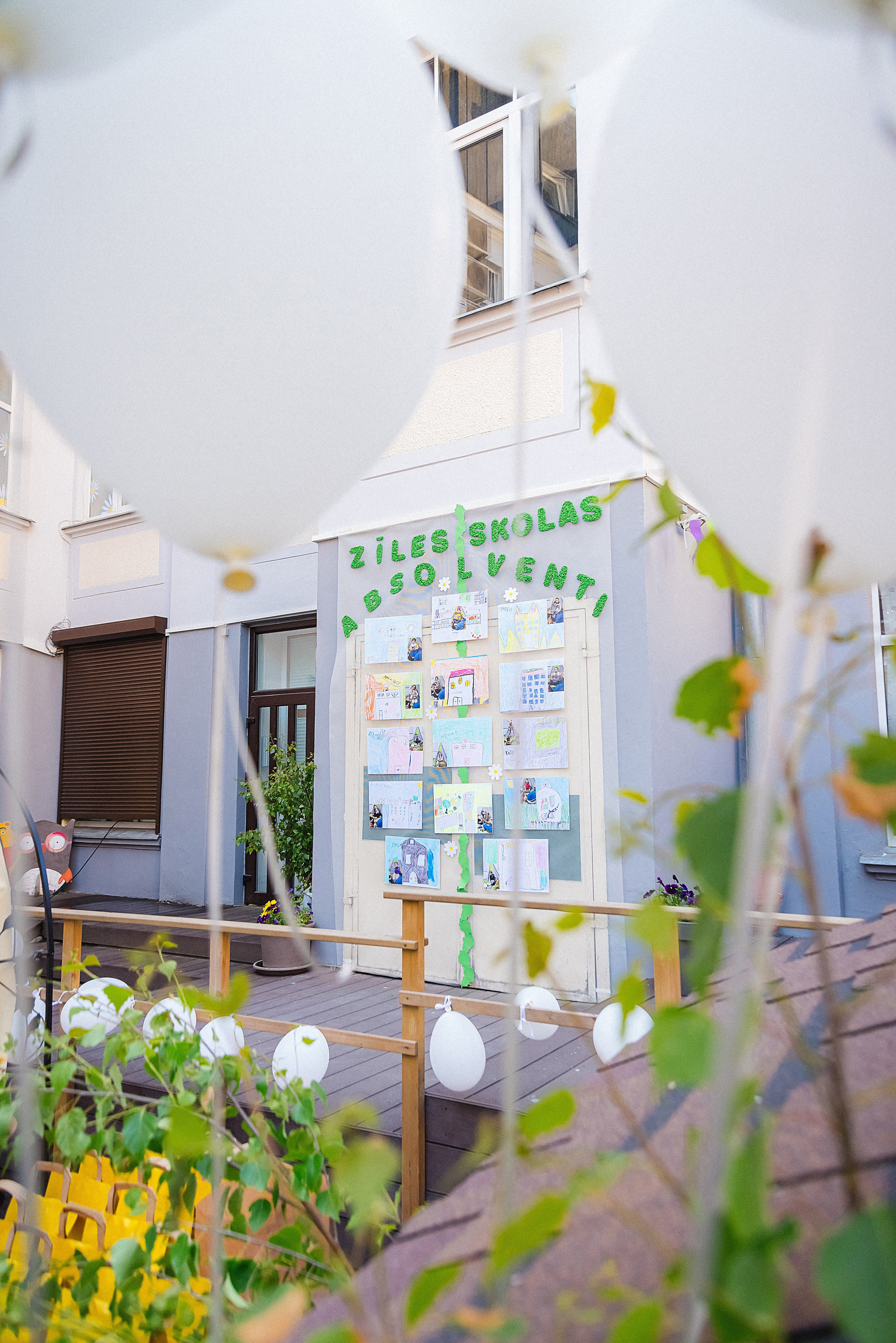 Zīles Skolas Izlaidums. Fotogrāfs Rīgā. Gīmenes, individuālās un dažādu produktu fotosesijas