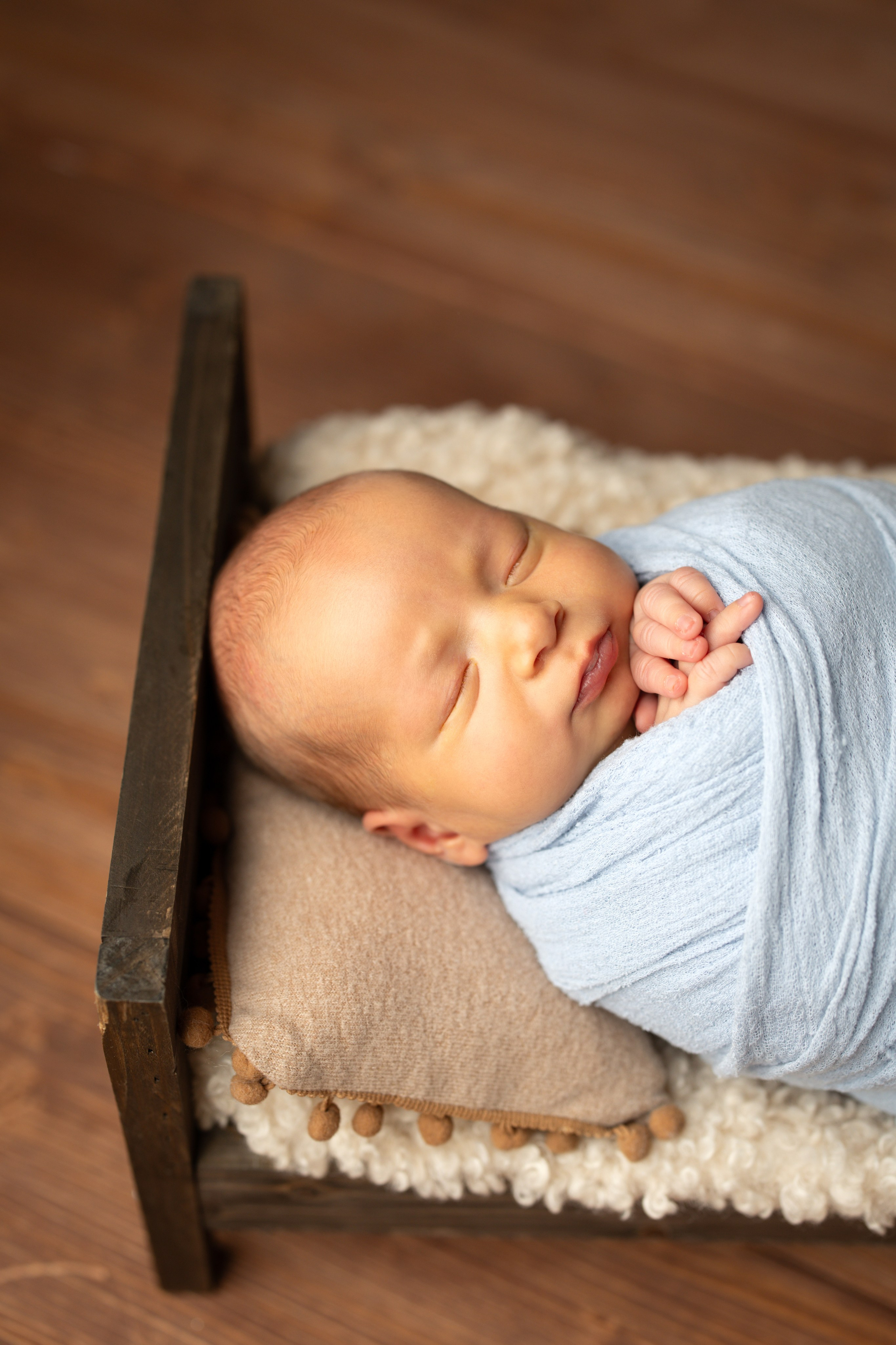 Newborn photoshooting. Mtv photography