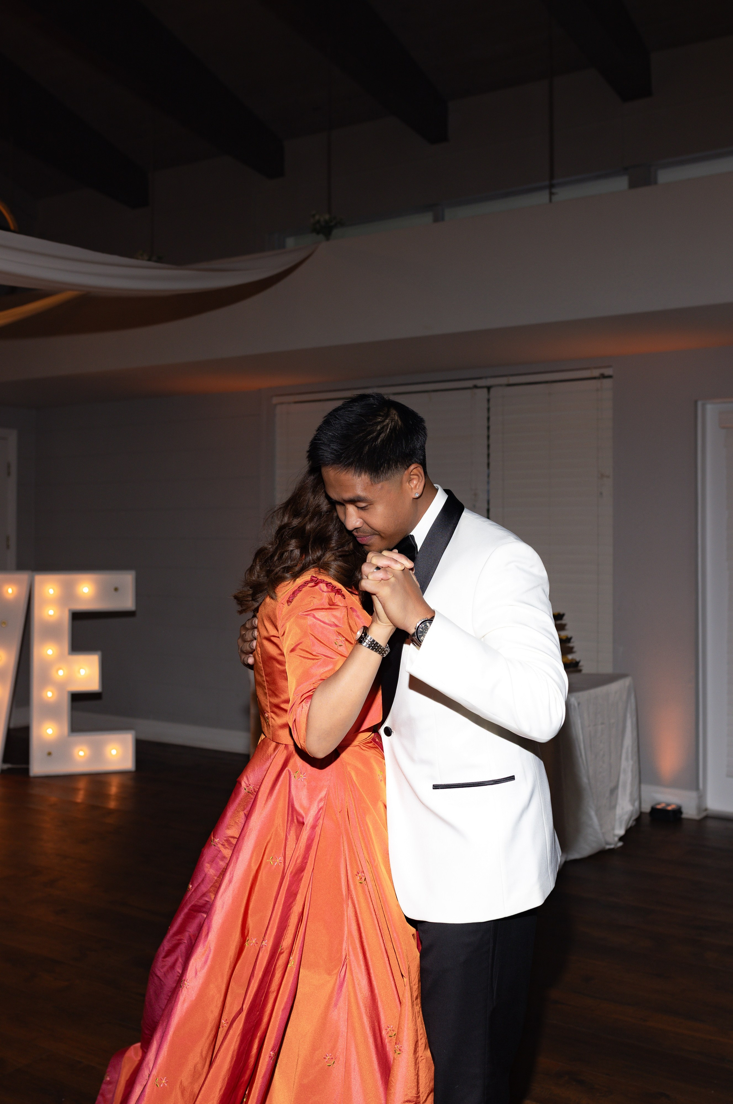 Eunice and RJ. Orlando. Photographer Anastasia Nagibina