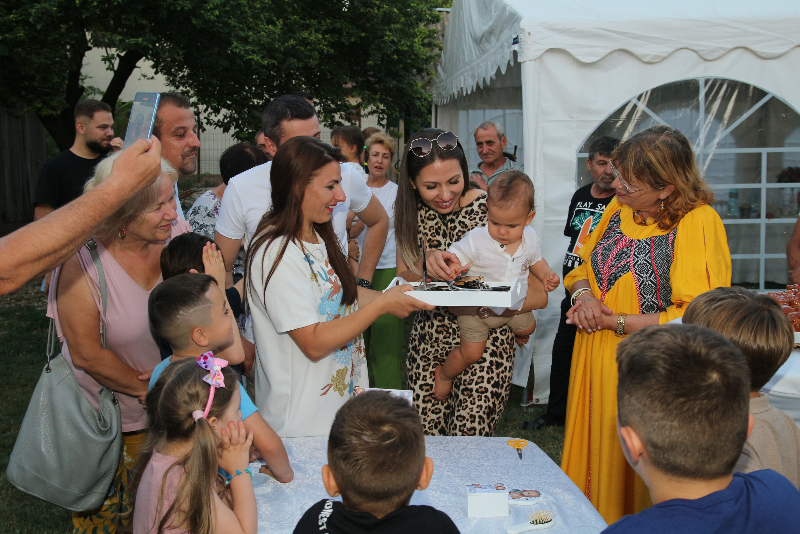 BYZO MEDIA. PETRU BYZO - family and children photographer in ROMANIA