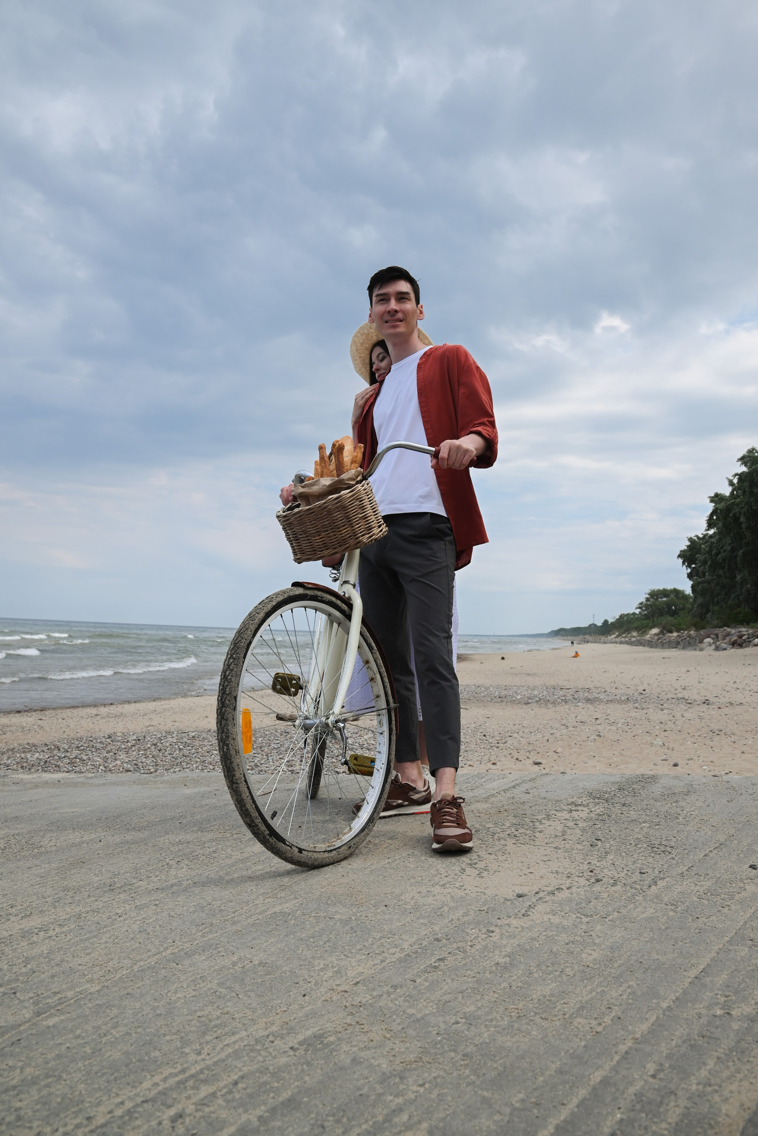 Love photography story on the riva of the see