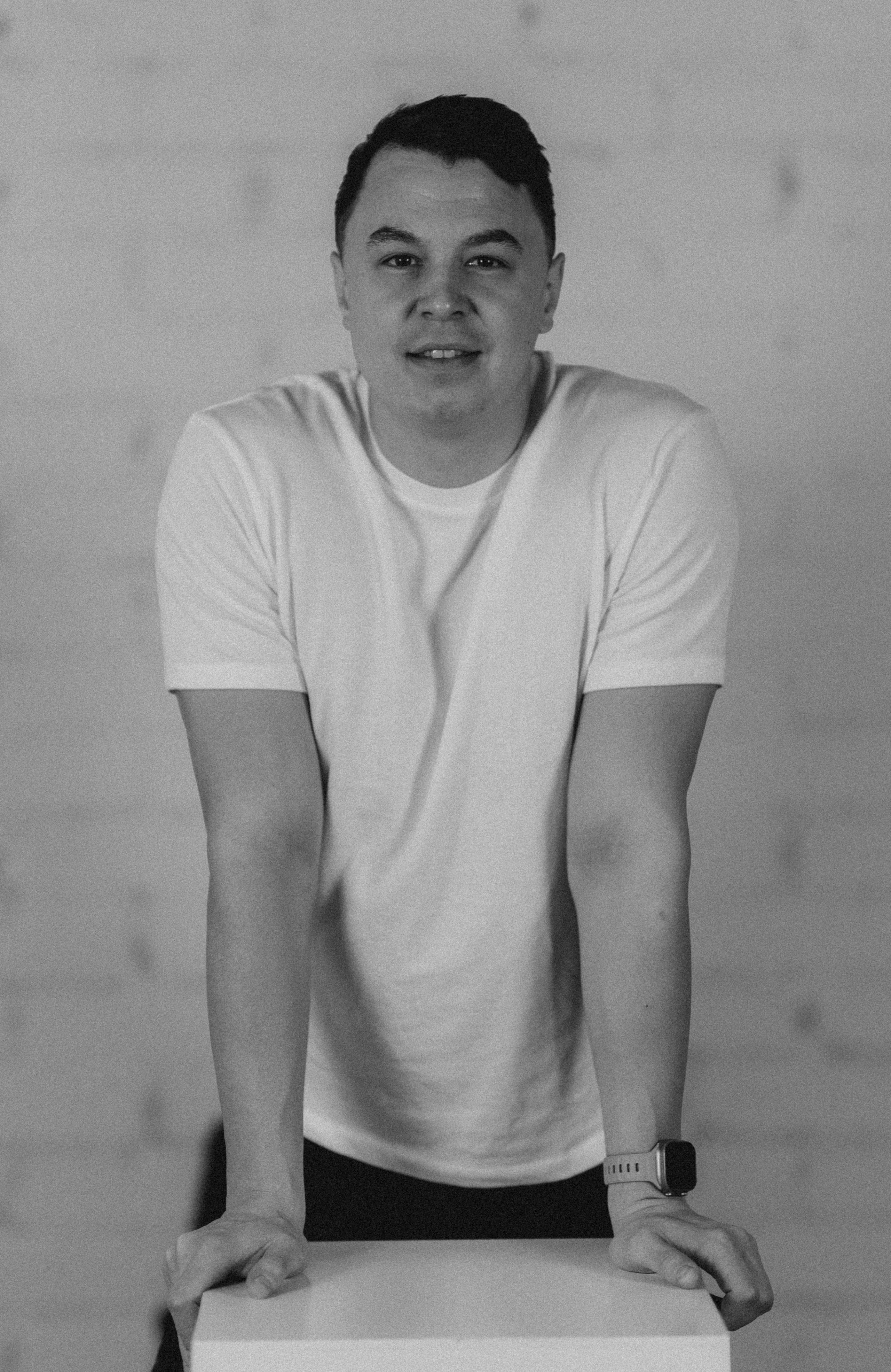 Family, bnw, photoshoot. Wedding and potrait photographer in Helsinki Vickan O