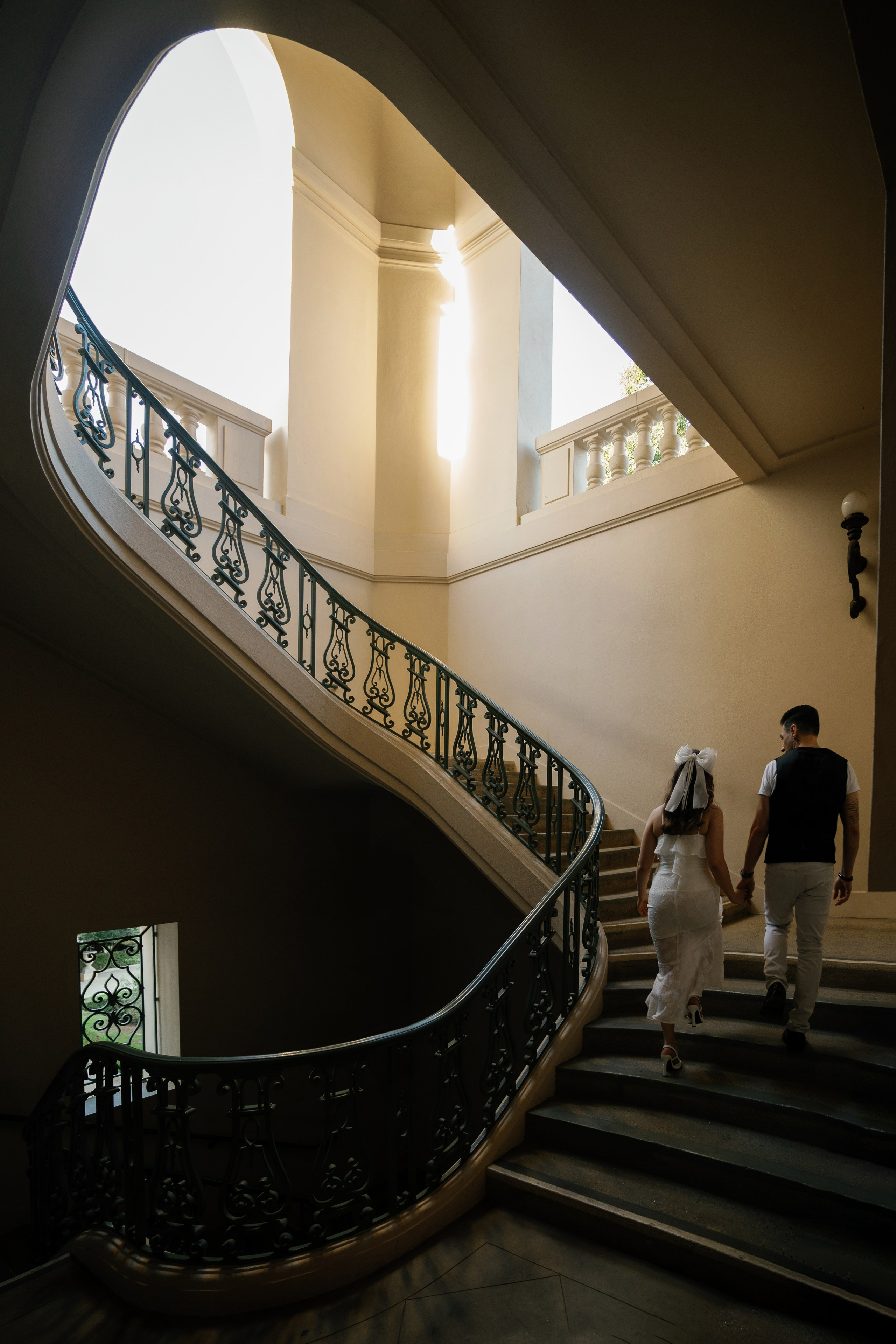 Pasadena City Hall Engagement Photoshoot, California. Wedding Photography & Videography Team in California, Los Angeles, San Francisco, San Diego and Travel