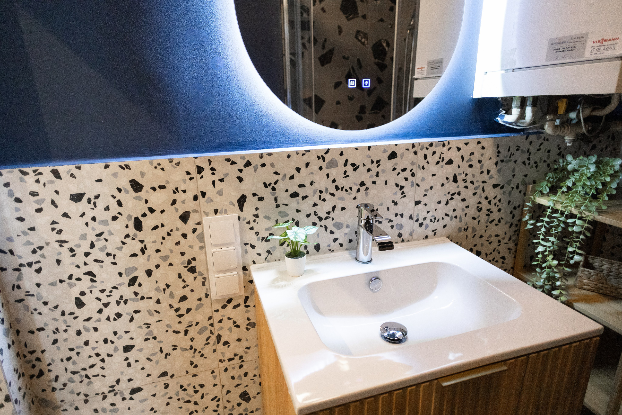 Apartament Upstairs 4