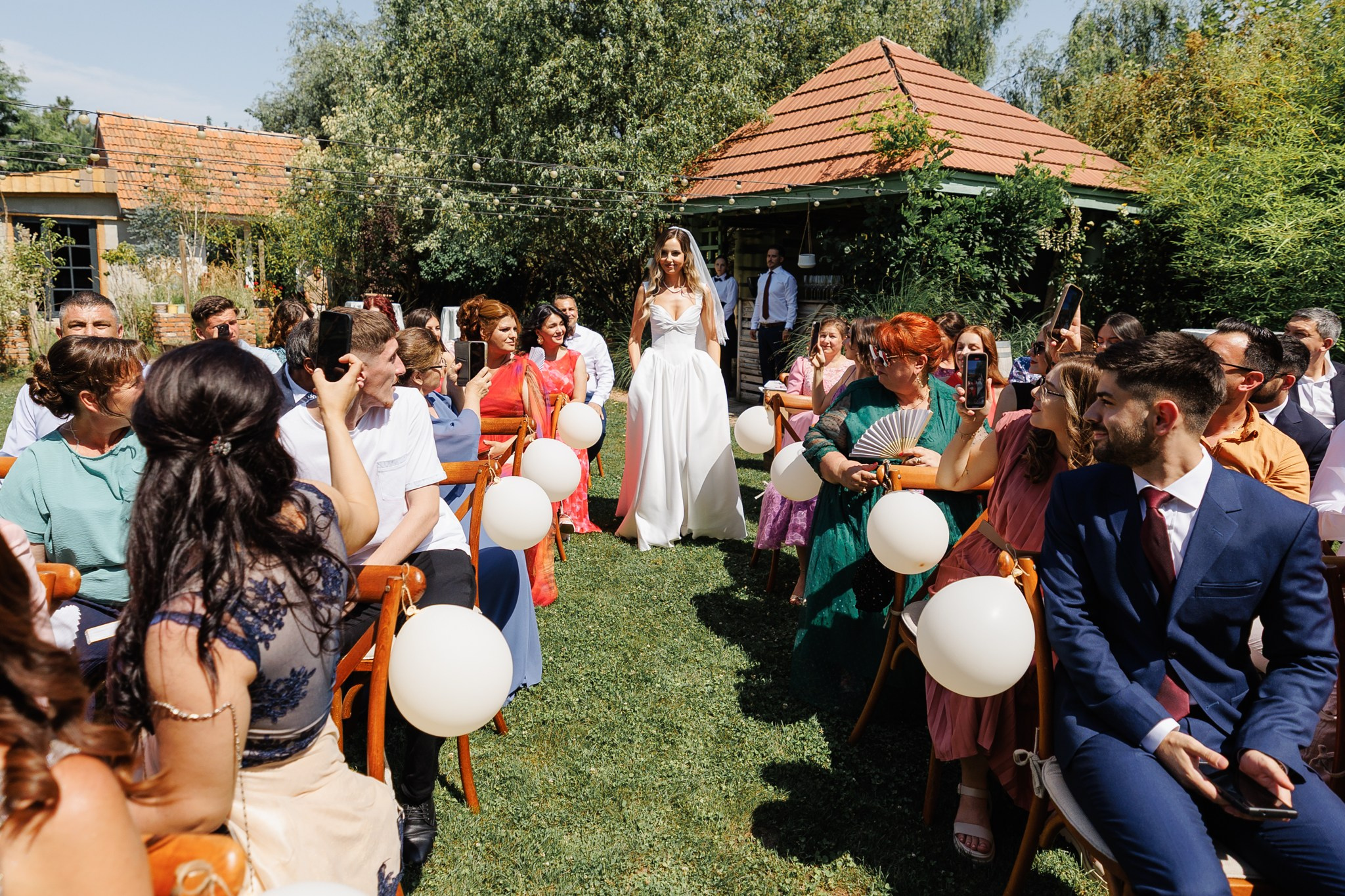 Mihaela si Nicolae - Nunta in locatie in aer liber la Nouvelle Events. Fotograf nunta Bucuresti - Manu Ivanciu | Fotograf botez