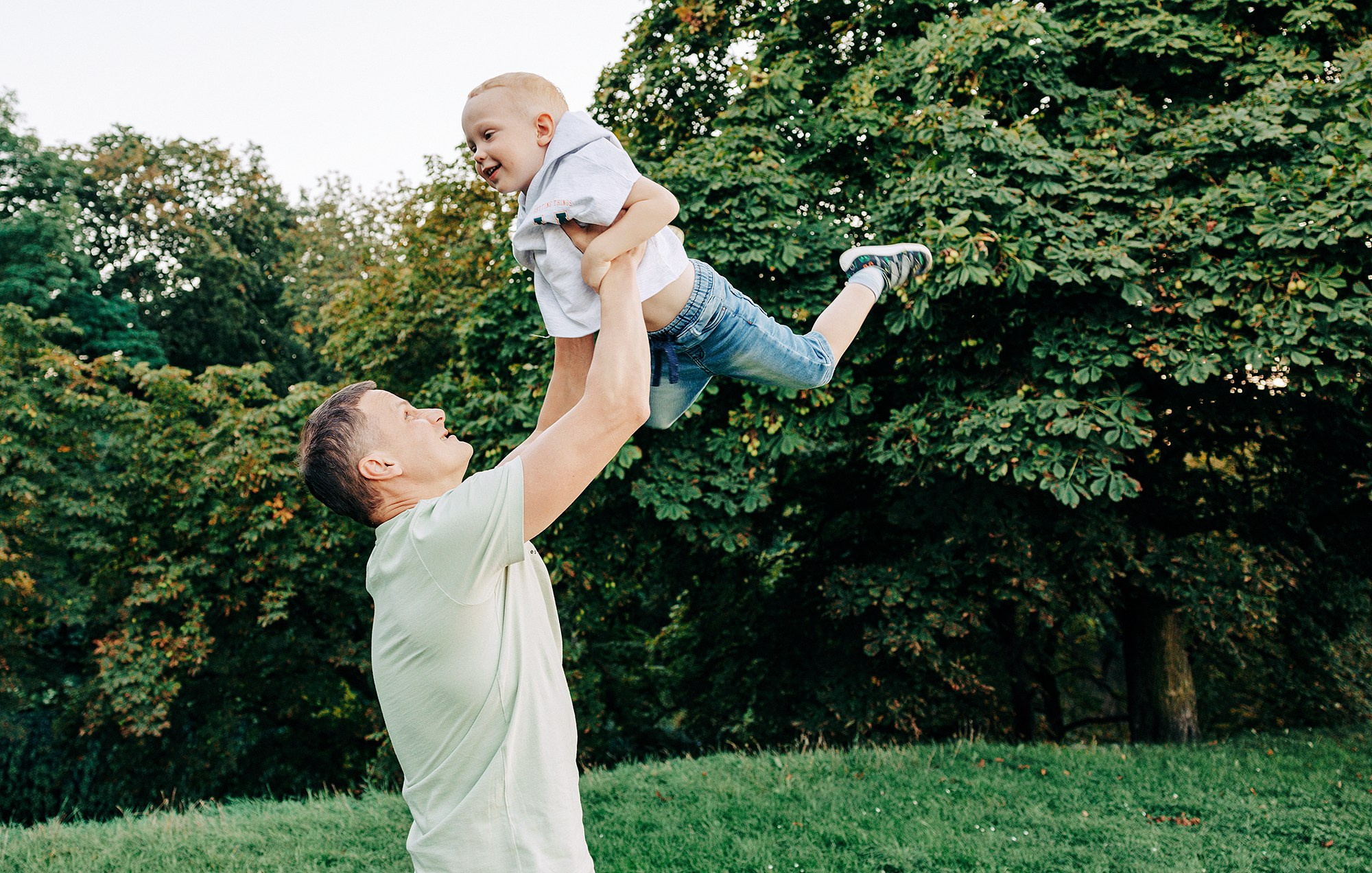 Таня, Андрей и Паша на прогулке. Семейный и свадебный фотограф в Праге Наталья Федори