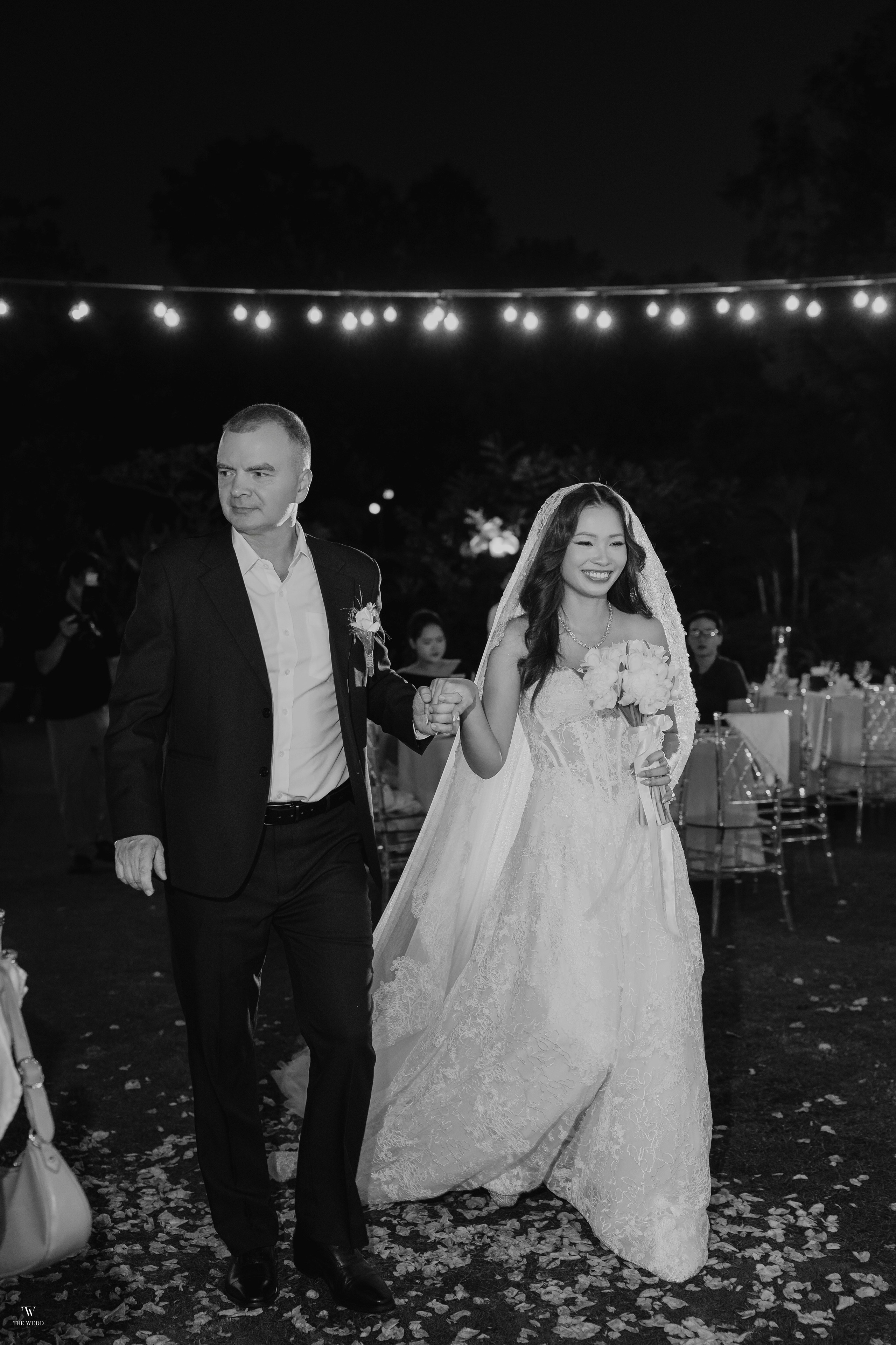 ALEX & NICOLE. WEDDING PHOTOGRAPHER IN VIETNAM