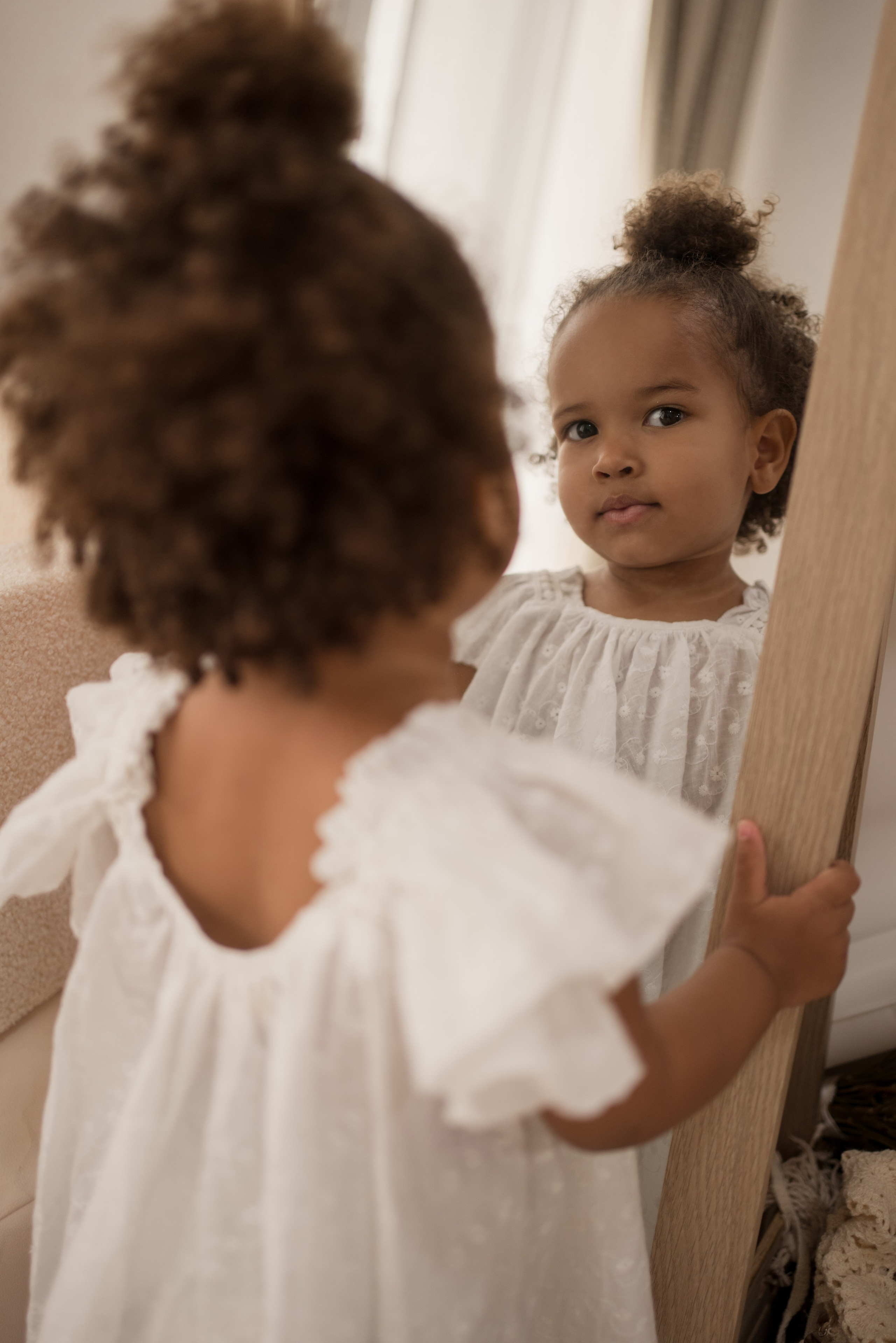 Home studio session. Angela Iakovleva — Family Photographer in Dubai